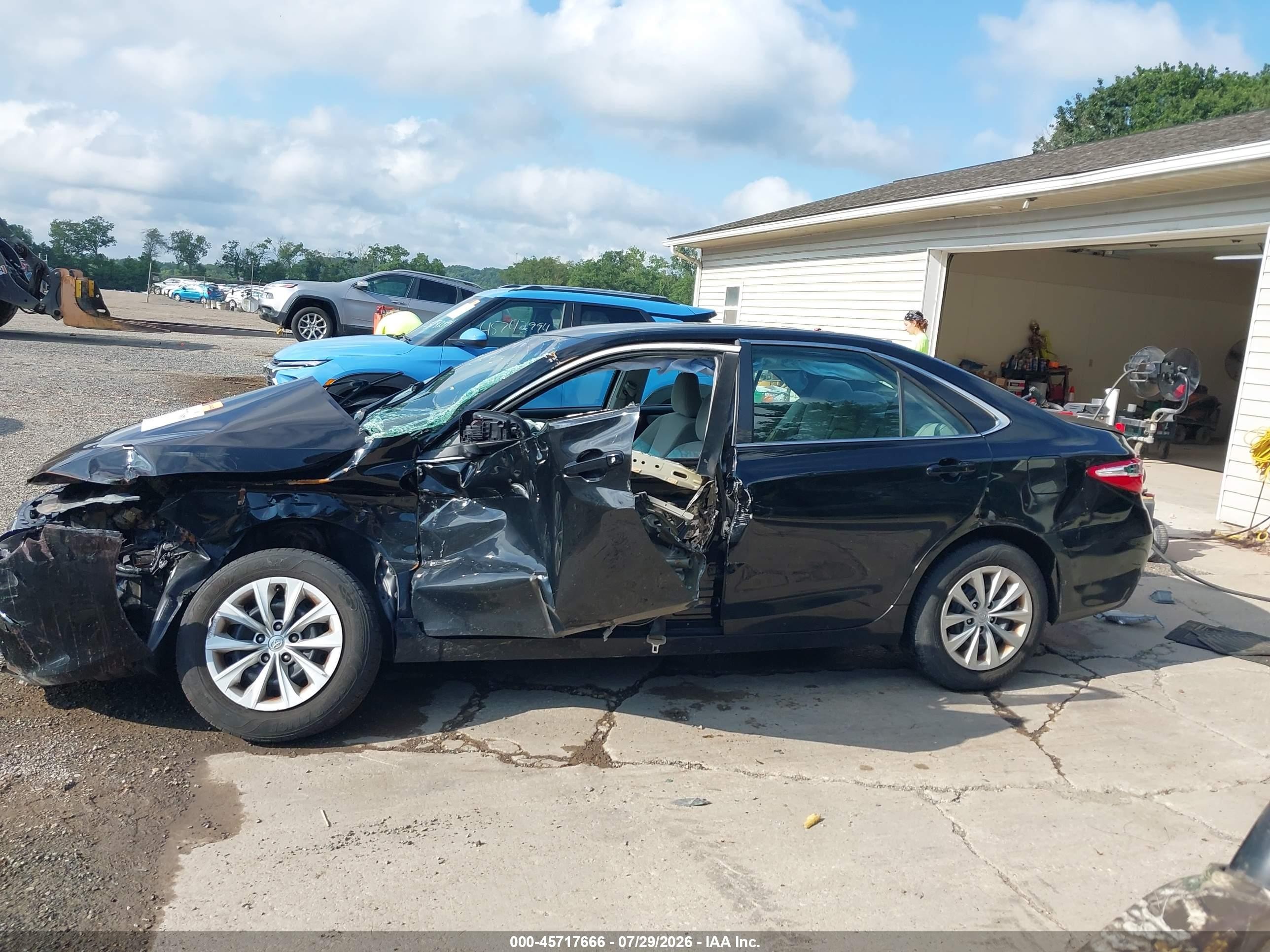 2015 Toyota Camry Le Black vin: 4T4BF1FK2FR481197