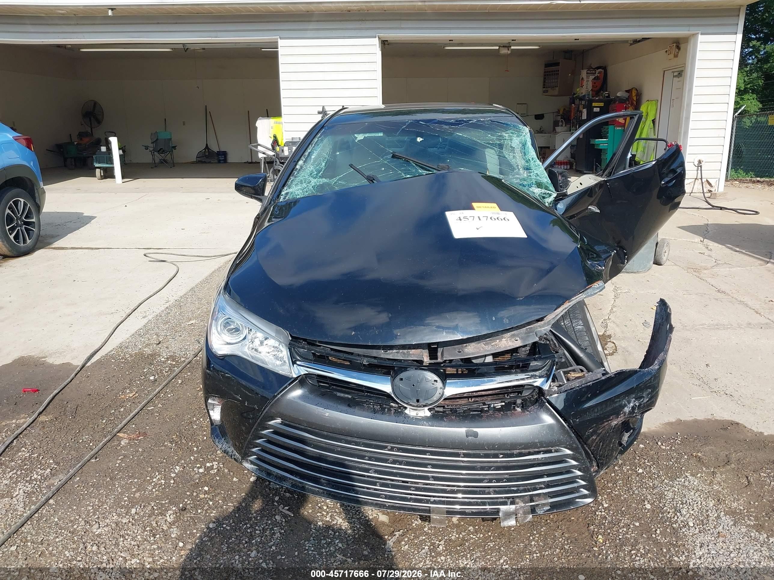2015 Toyota Camry Le Black vin: 4T4BF1FK2FR481197