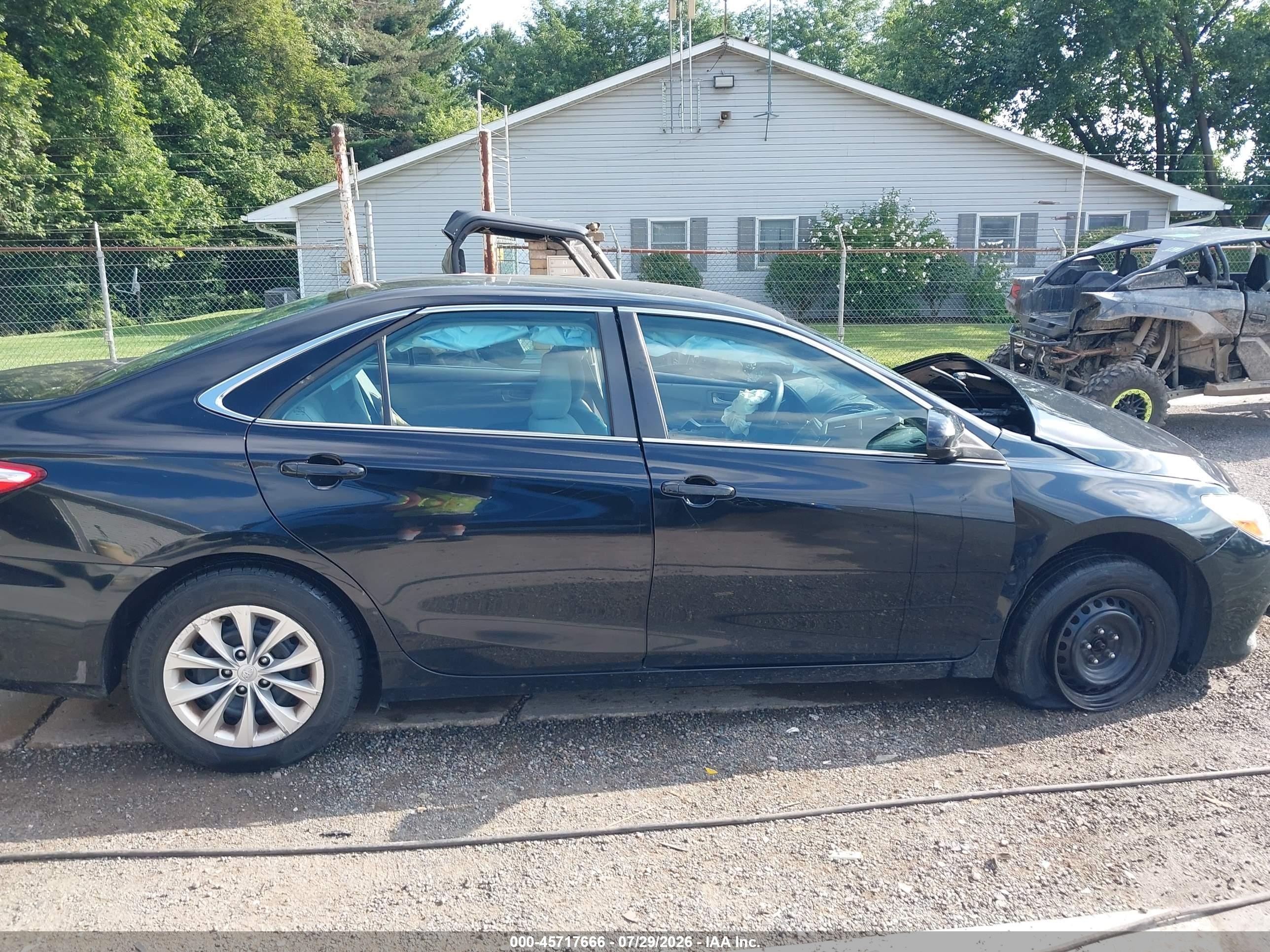 2015 Toyota Camry Le Black vin: 4T4BF1FK2FR481197