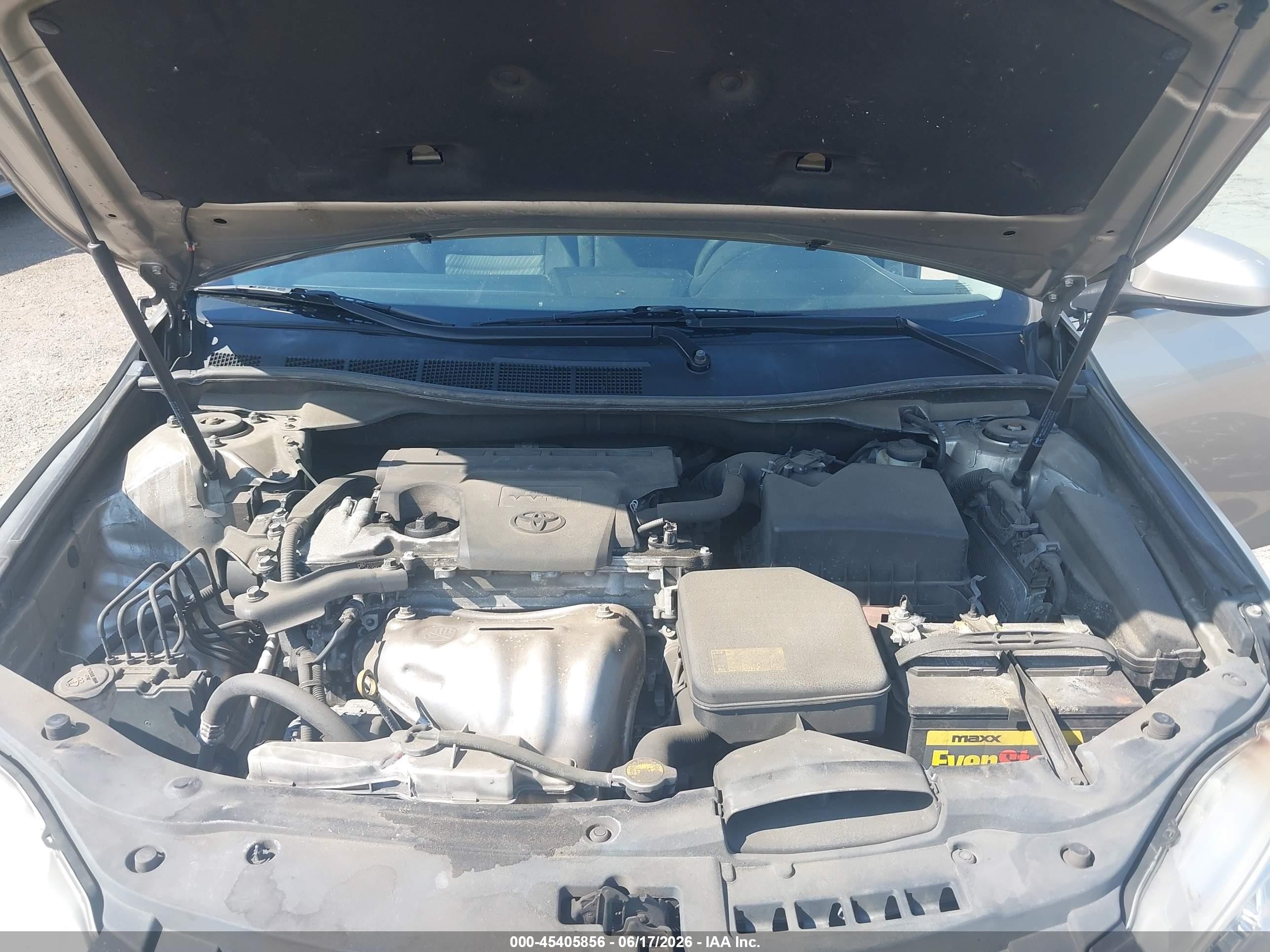 2015 Toyota Camry Le Gold vin: 4T4BF1FK2FR492829