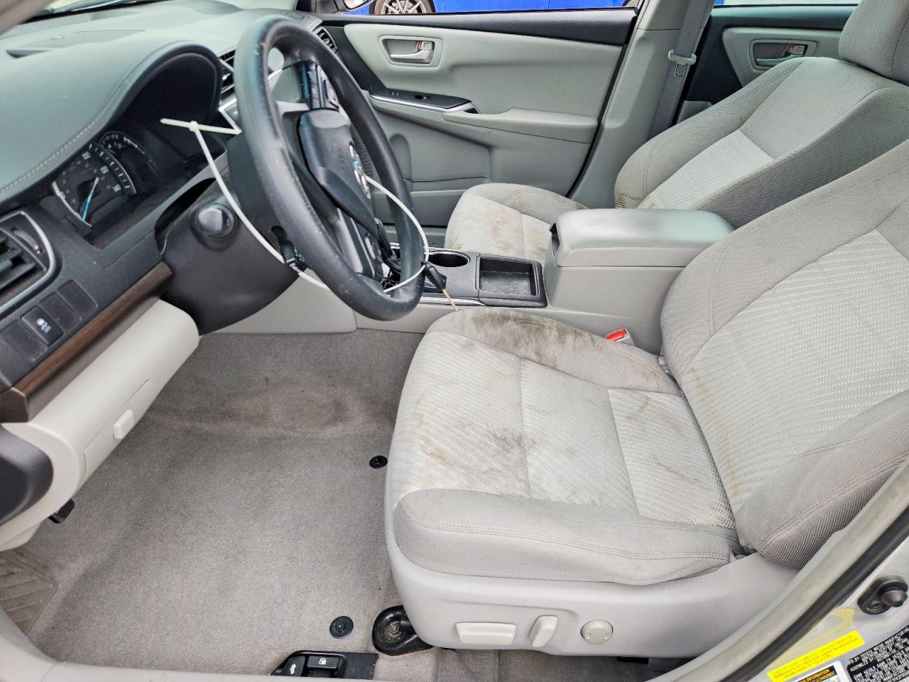 2015 Toyota Camry Le Серебряный vin: 4T4BF1FK2FR506468