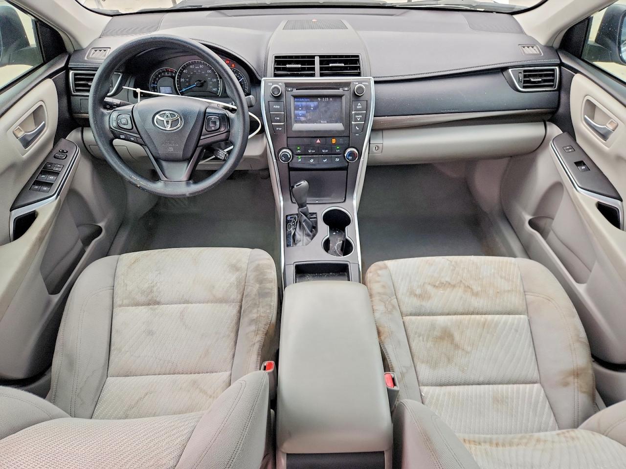2015 Toyota Camry Le Серебряный vin: 4T4BF1FK2FR506468