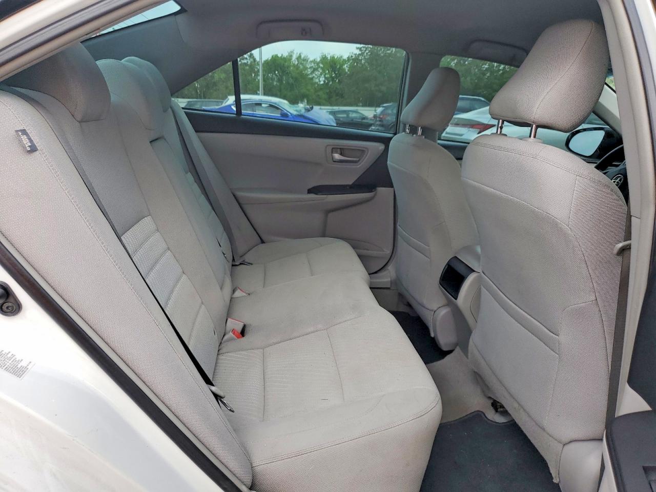 2015 Toyota Camry Le White vin: 4T4BF1FK2FR507619