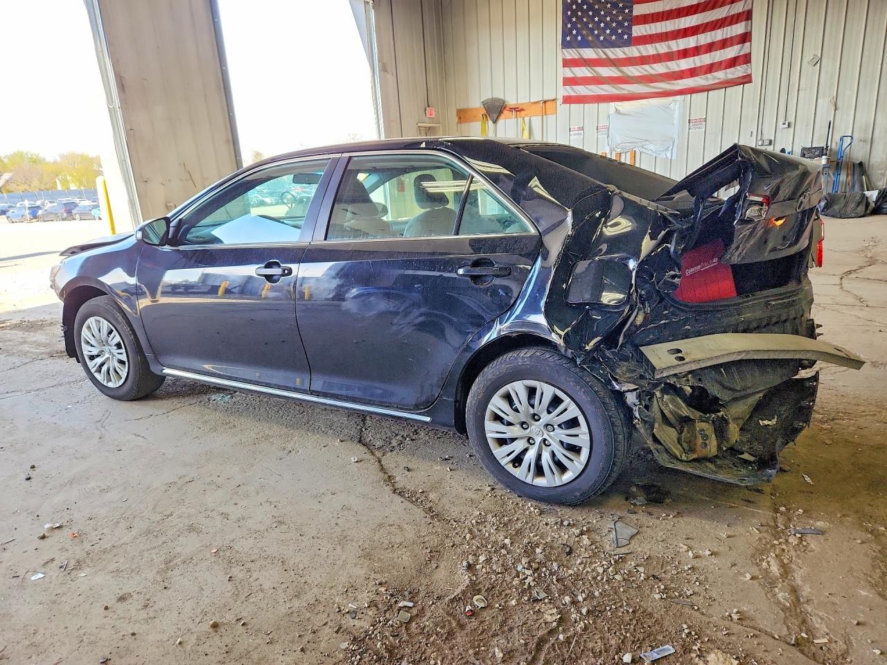 2012 Toyota Camry Le Black vin: 4T4BF1FK3CR166405