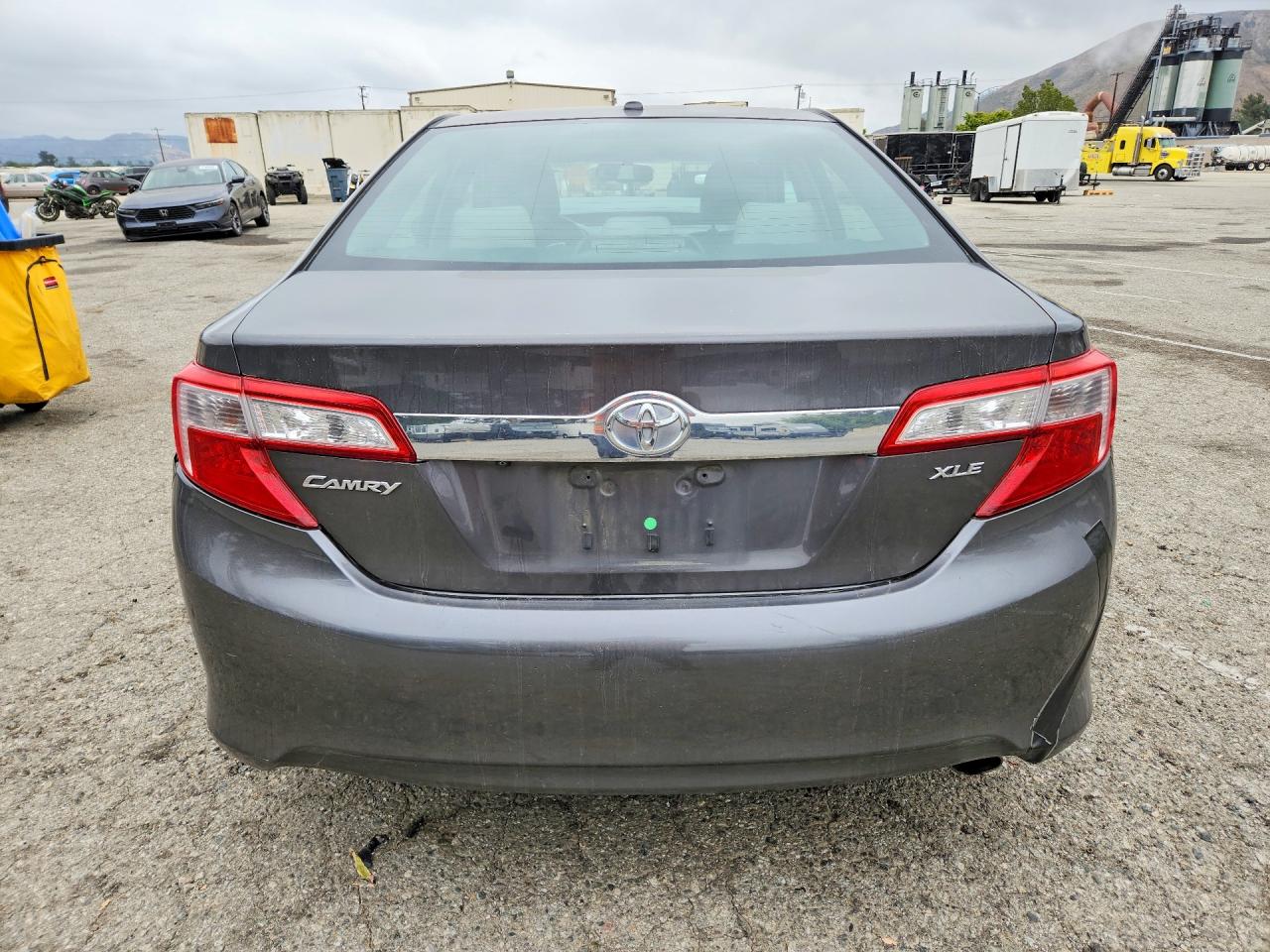 2012 Toyota Camry Xle Gray vin: 4T4BF1FK3CR177551