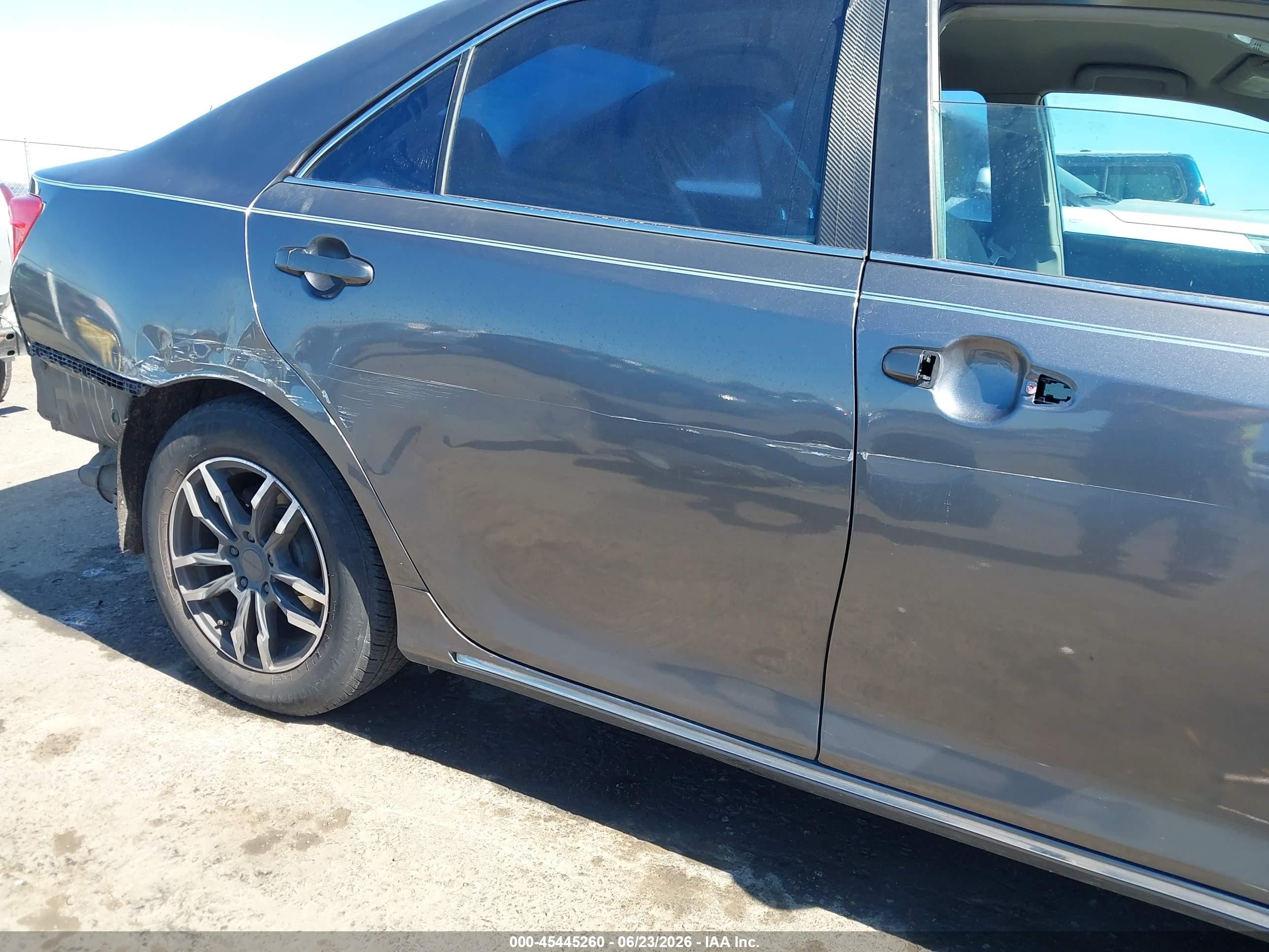2012 Toyota Camry Le Gray vin: 4T4BF1FK3CR185035
