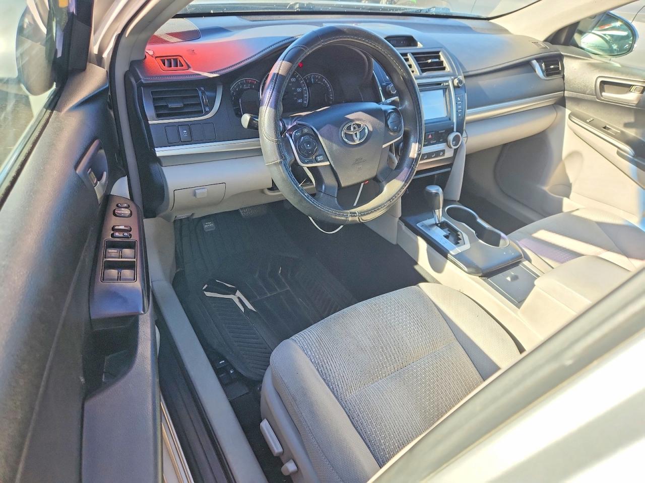 2012 Toyota Camry Le Серебряный vin: 4T4BF1FK3CR210046