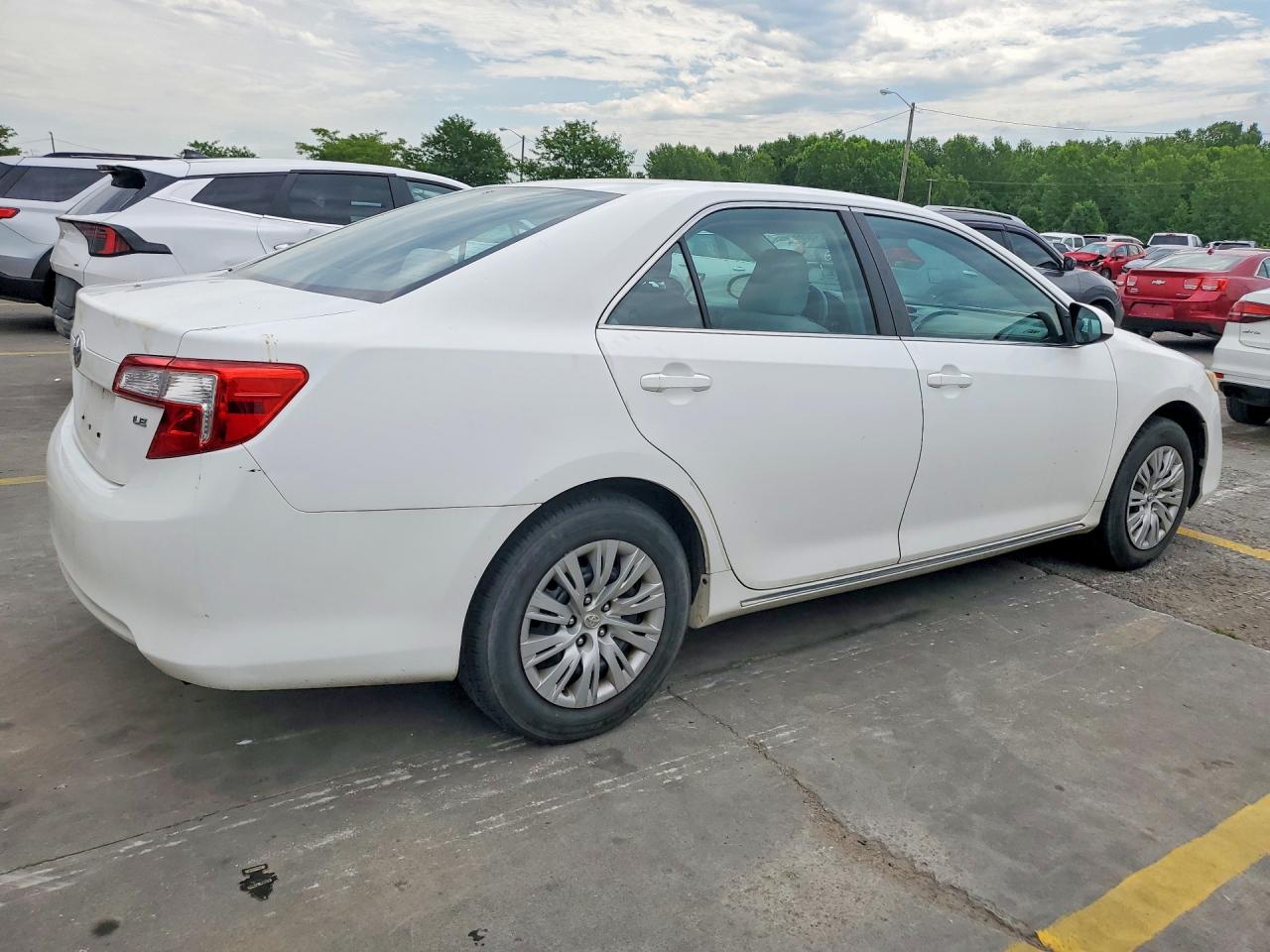2012 Toyota Camry Le White vin: 4T4BF1FK3CR273602