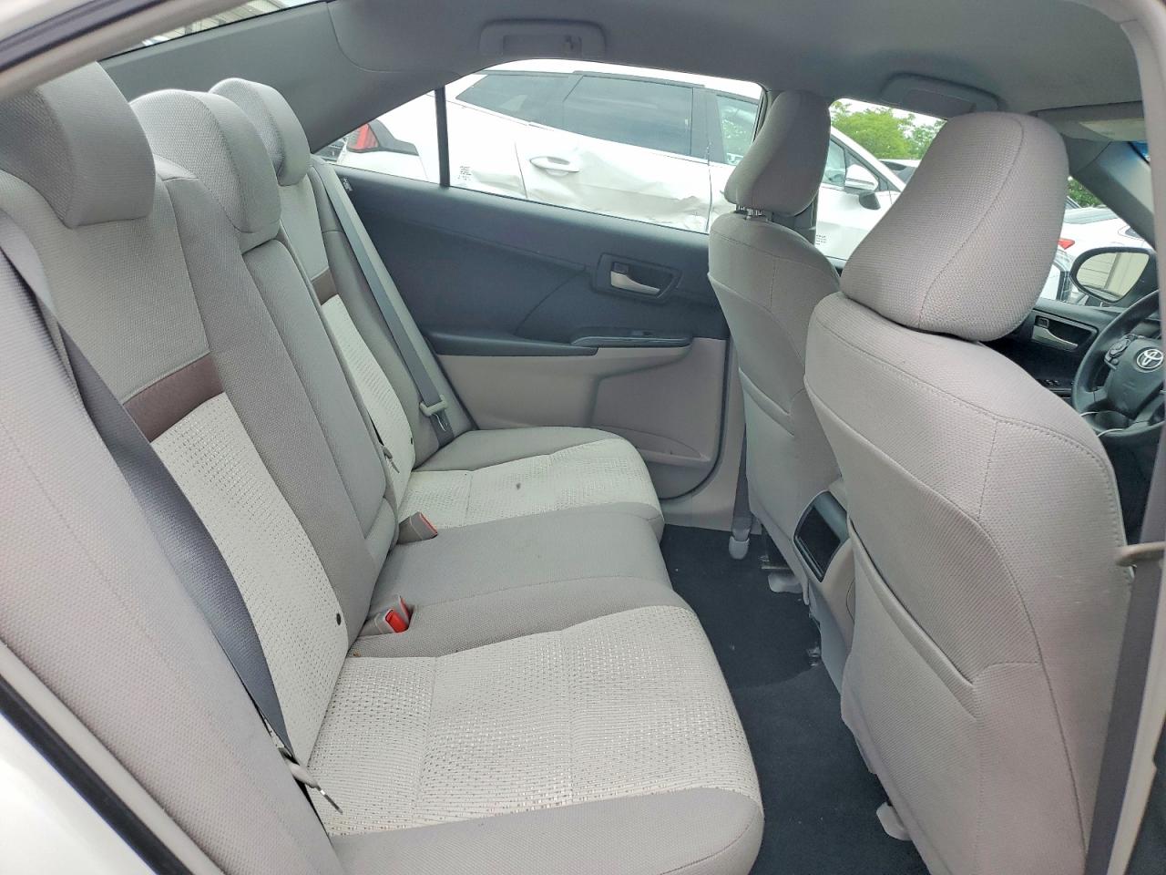 2012 Toyota Camry Le White vin: 4T4BF1FK3CR273602