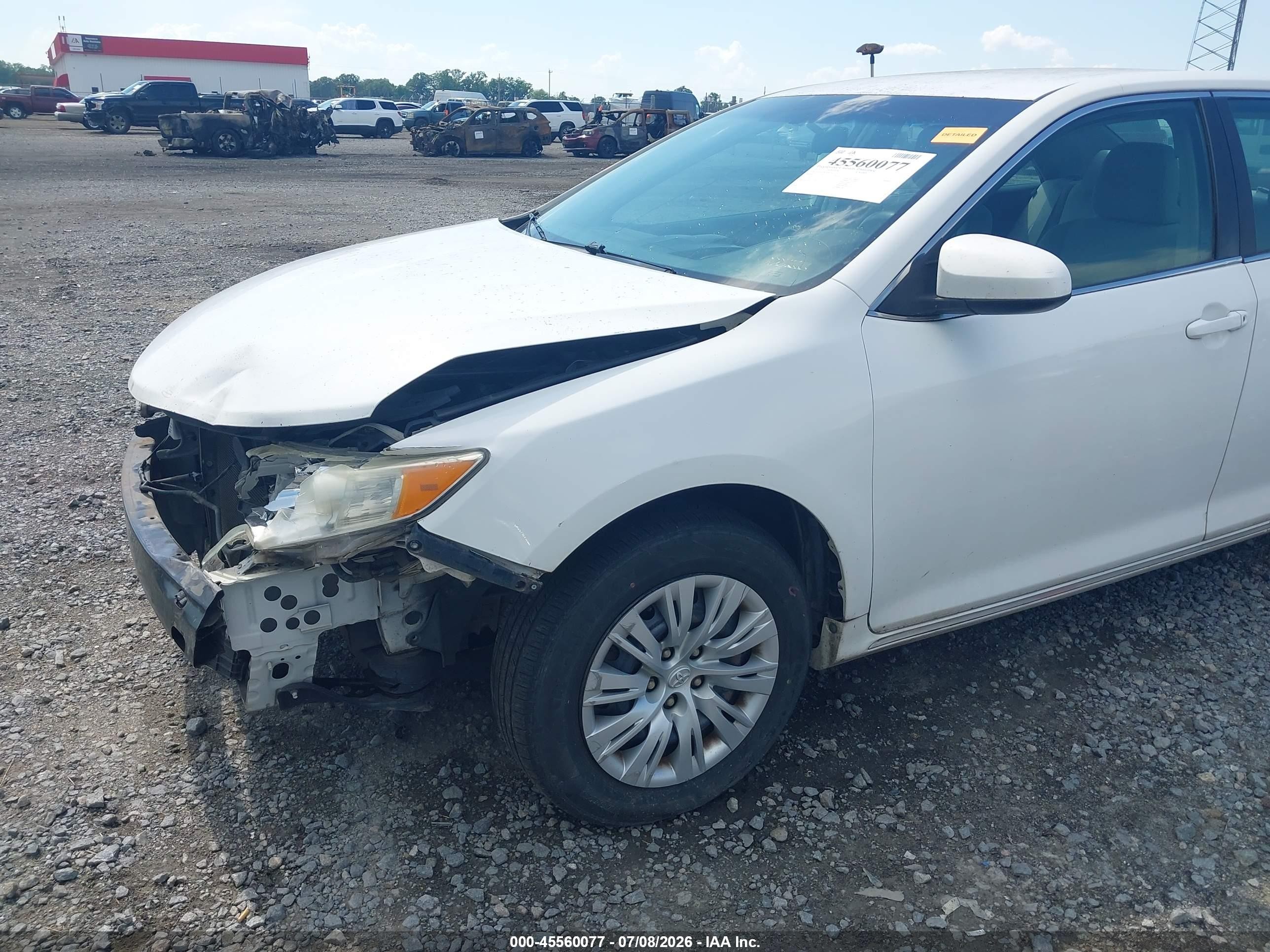 2012 Toyota Camry Le White vin: 4T4BF1FK3CR274121