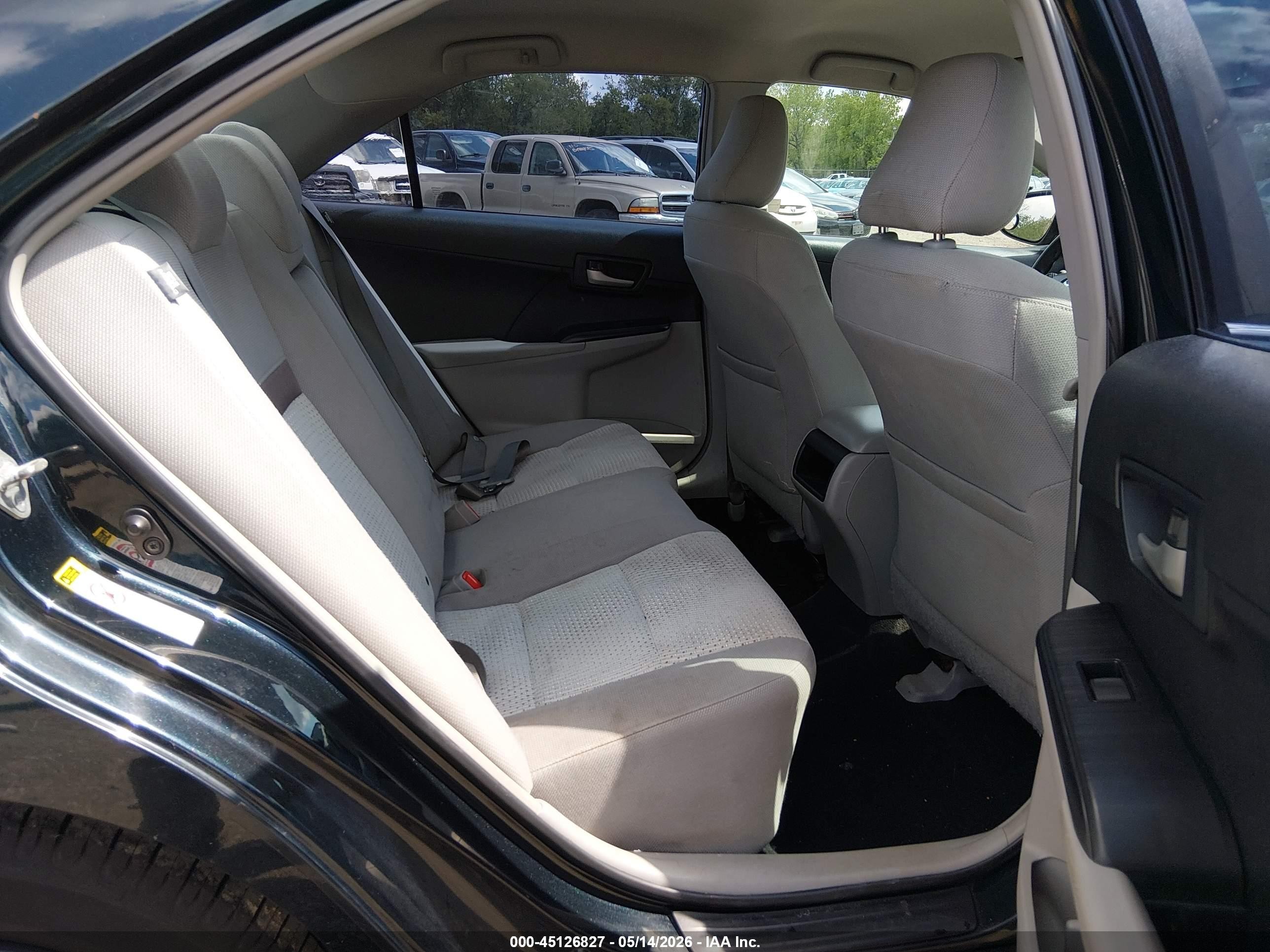 2013 Toyota Camry Le Gray vin: 4T4BF1FK3DR282334