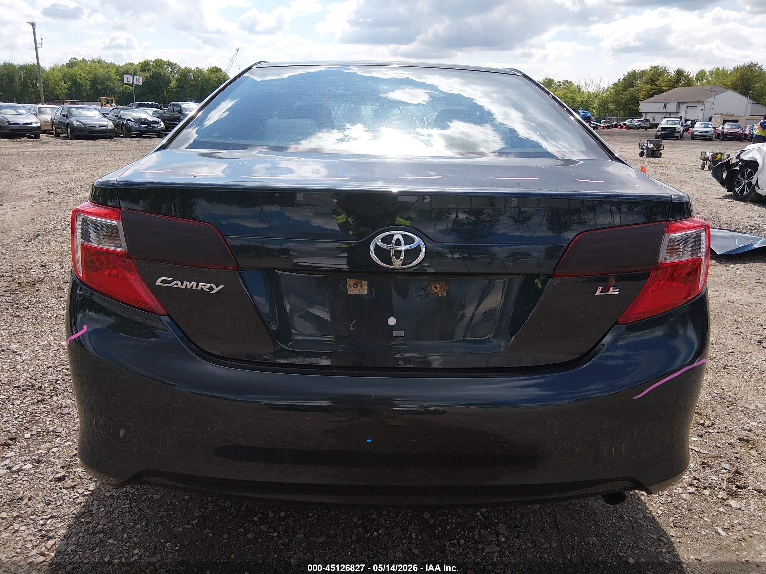 2013 Toyota Camry Le Gray vin: 4T4BF1FK3DR282334