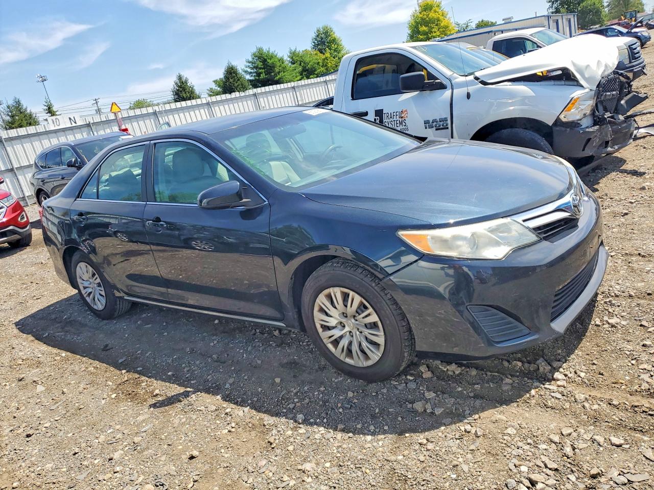 2013 Toyota Camry Le Black vin: 4T4BF1FK3DR284021