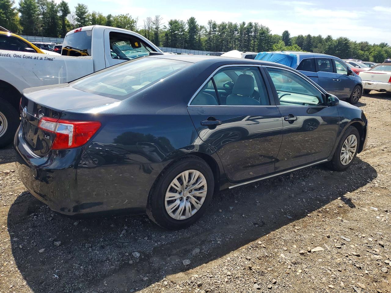2013 Toyota Camry Le Black vin: 4T4BF1FK3DR284021
