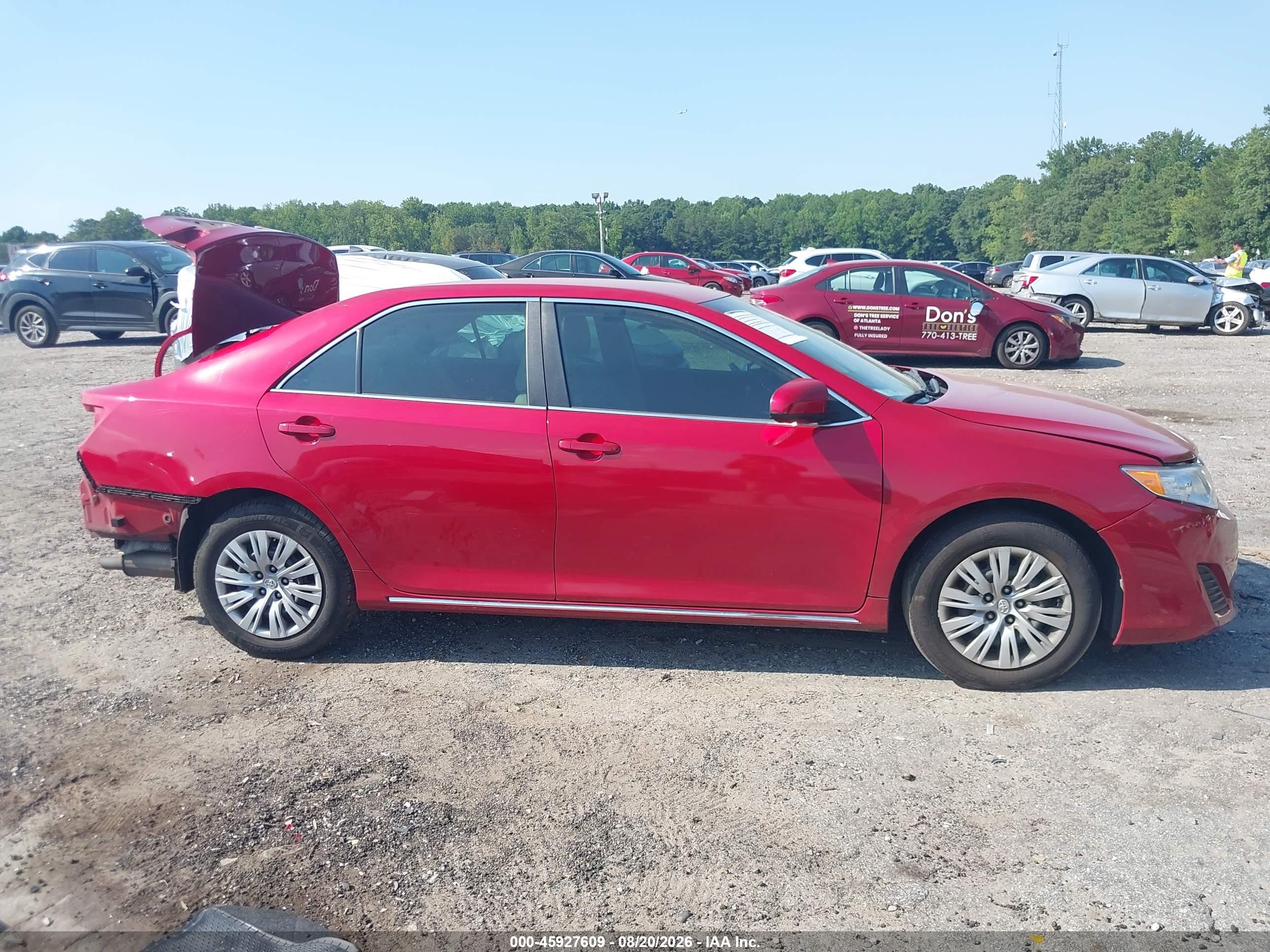 2013 Toyota Camry Le Red vin: 4T4BF1FK3DR285945