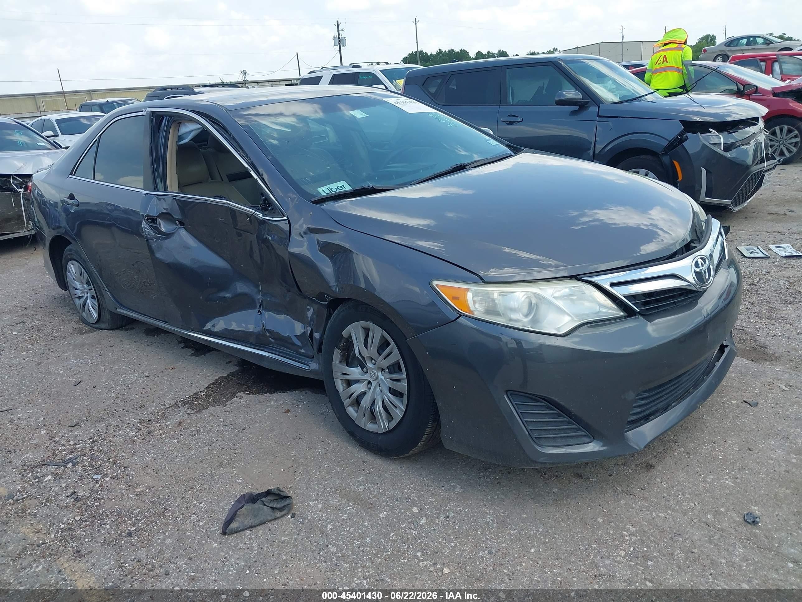 2013 Toyota Camry Le Gray vin: 4T4BF1FK3DR293527