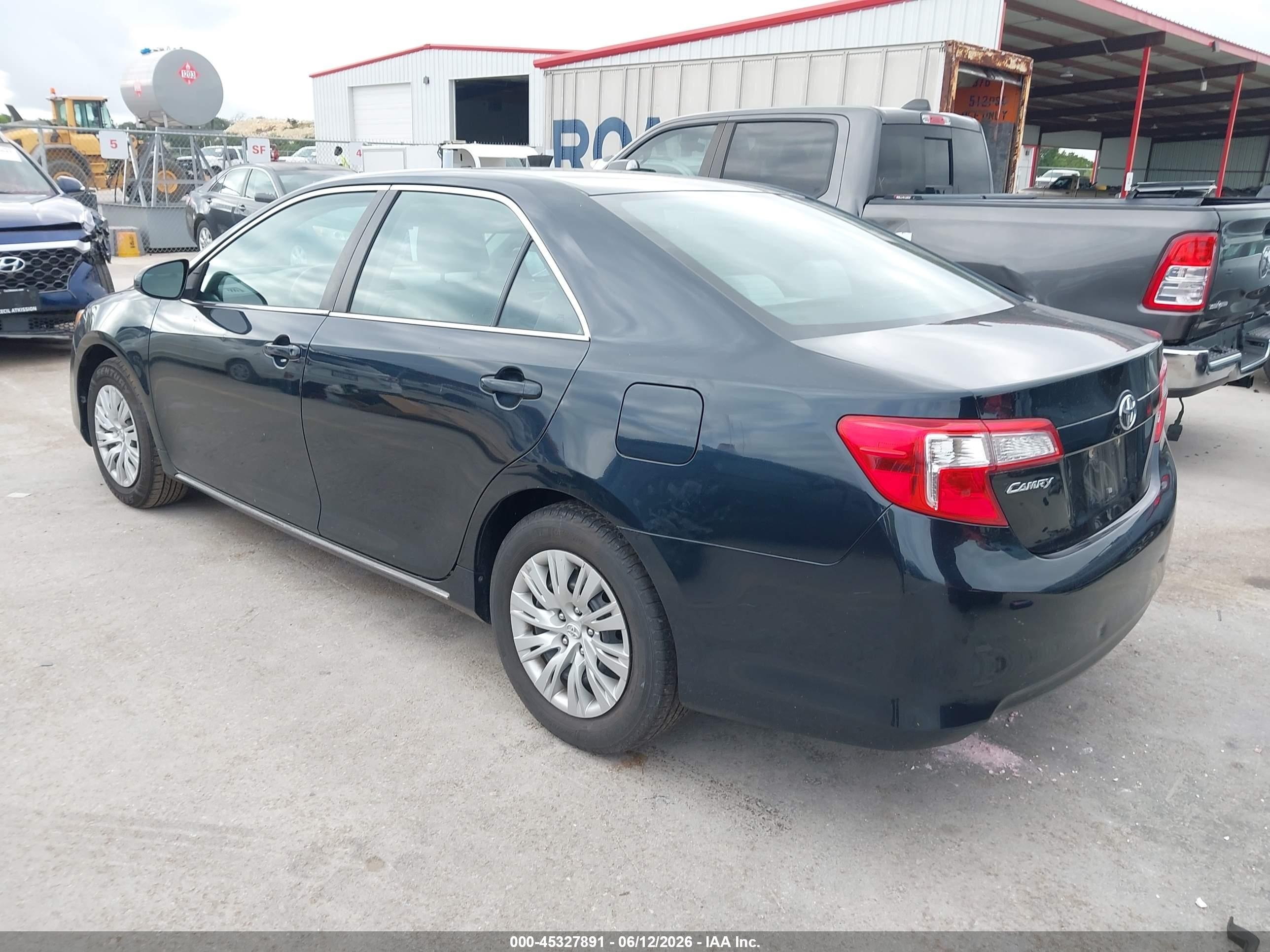 2013 Toyota Camry Le Black vin: 4T4BF1FK3DR303487
