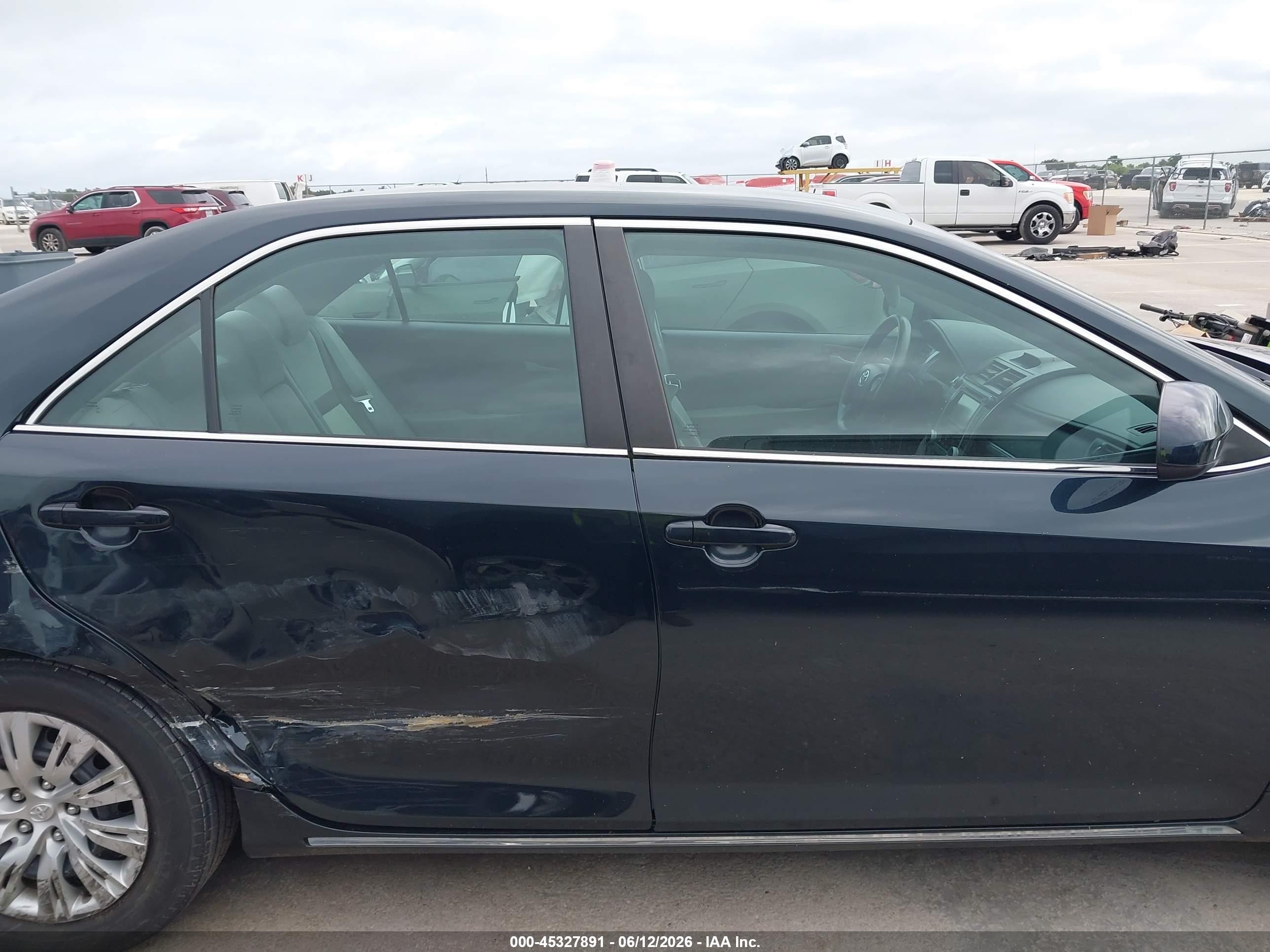 2013 Toyota Camry Le Black vin: 4T4BF1FK3DR303487