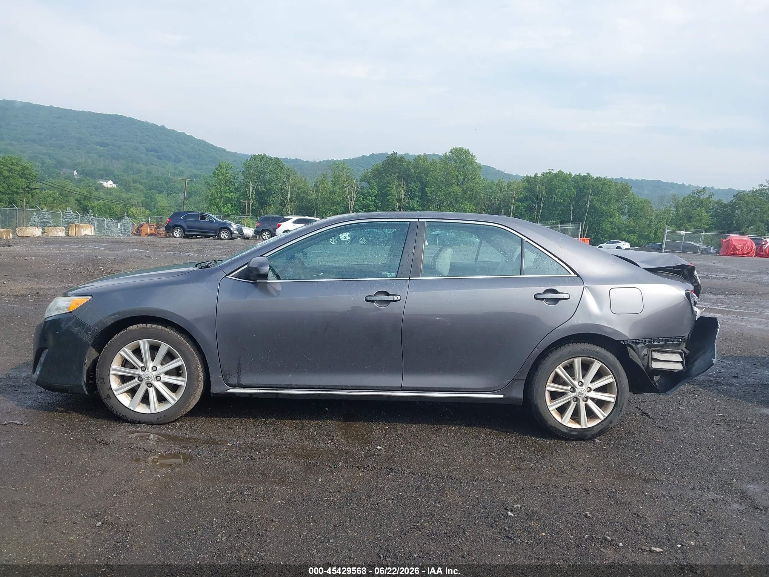 2013 Toyota Camry Xle Gray vin: 4T4BF1FK3DR321925