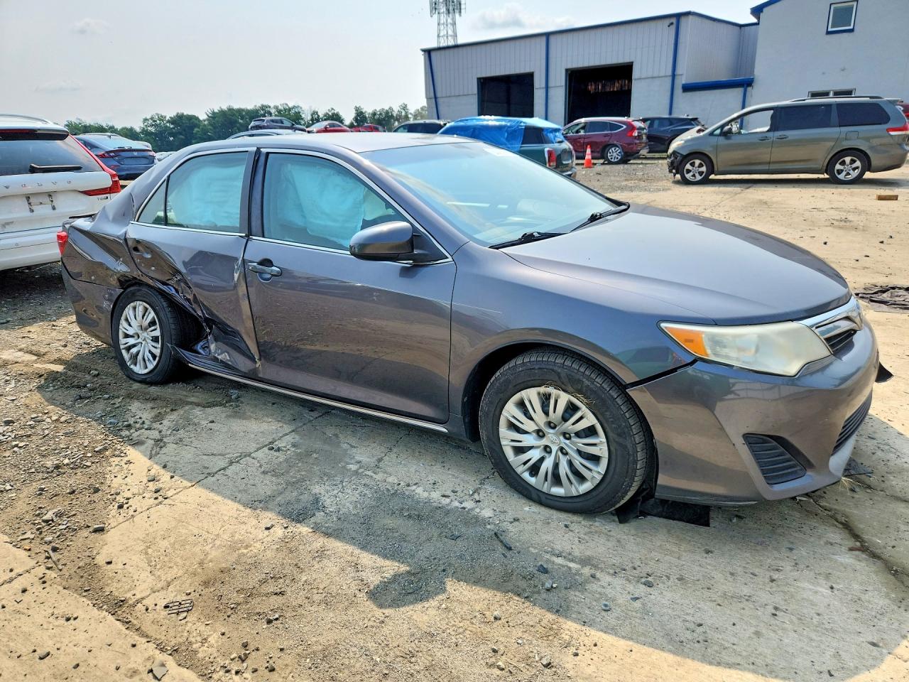 2013 Toyota Camry Le Gray vin: 4T4BF1FK3DR322556