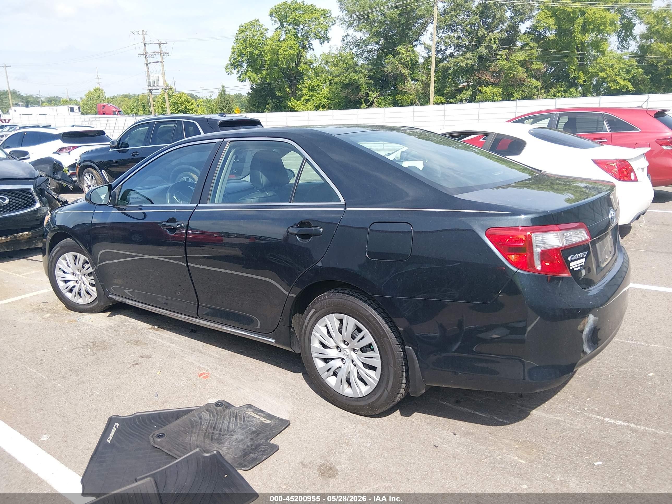 2013 Toyota Camry Le Синий vin: 4T4BF1FK3DR327465