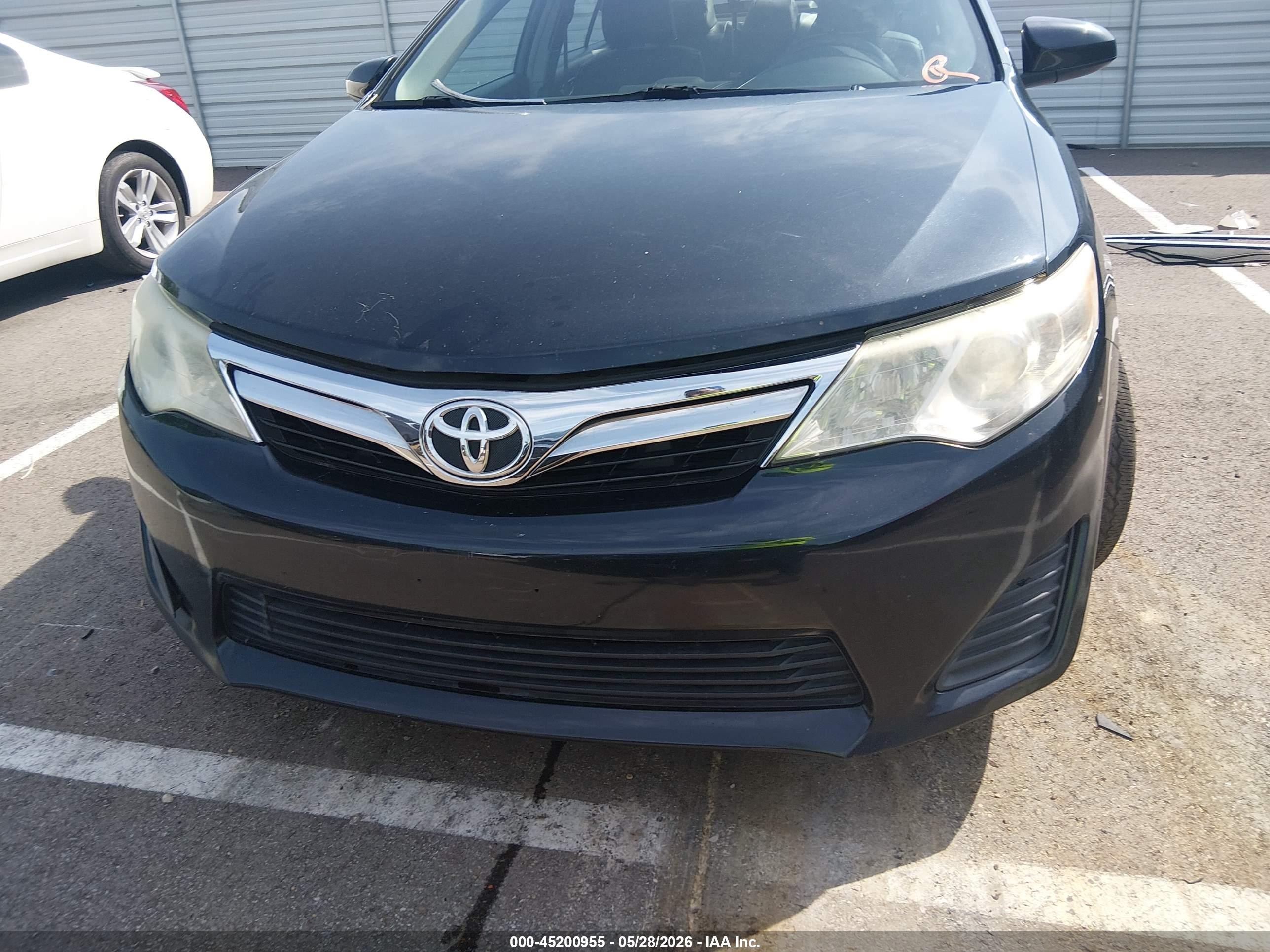 2013 Toyota Camry Le Синий vin: 4T4BF1FK3DR327465