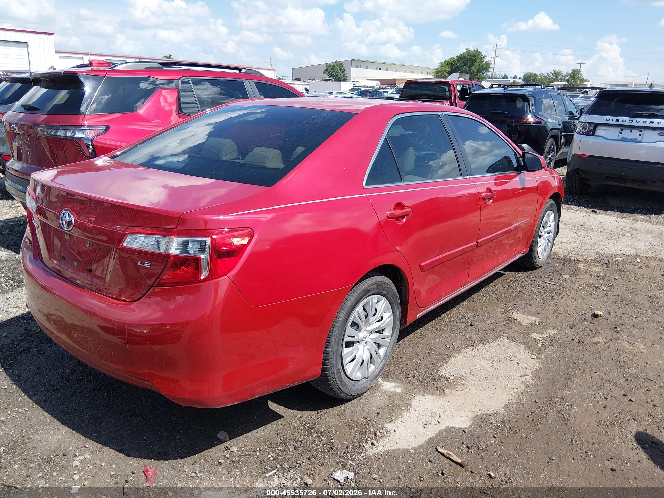 2013 Toyota Camry Le Red vin: 4T4BF1FK3DR328051