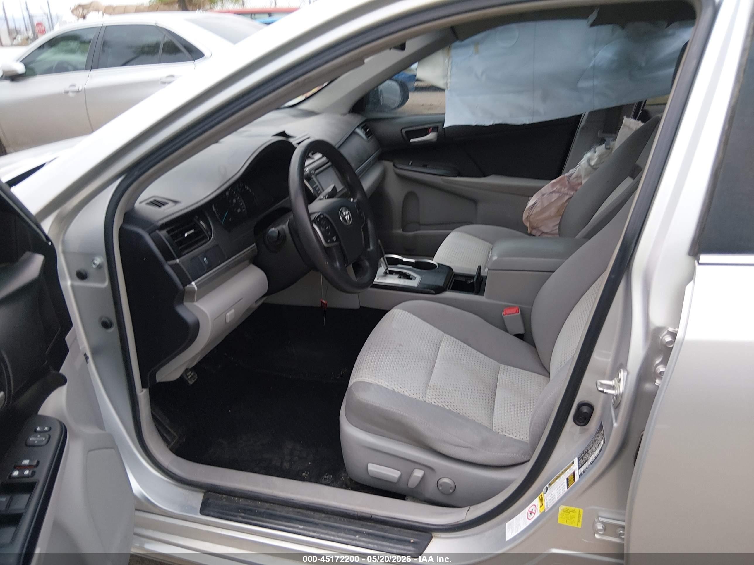 2013 Toyota Camry Le Silver vin: 4T4BF1FK3DR332813