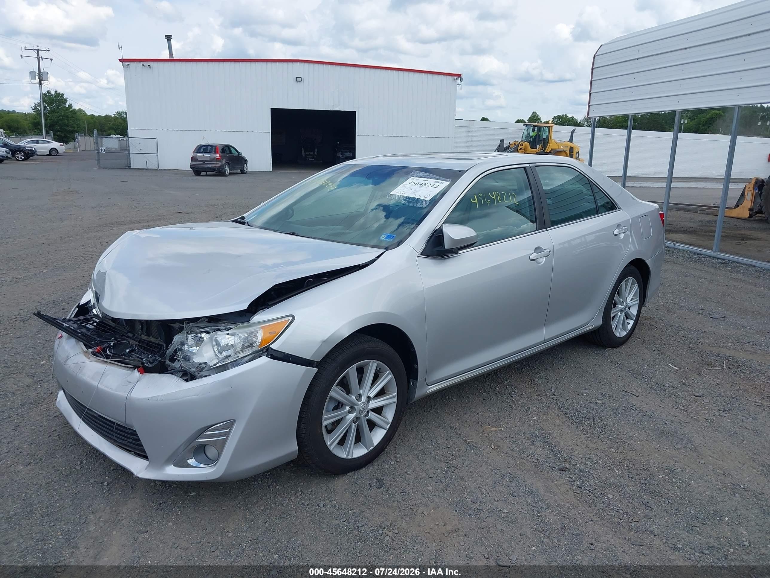 2014 Toyota Camry Xle Silver vin: 4T4BF1FK3ER338323