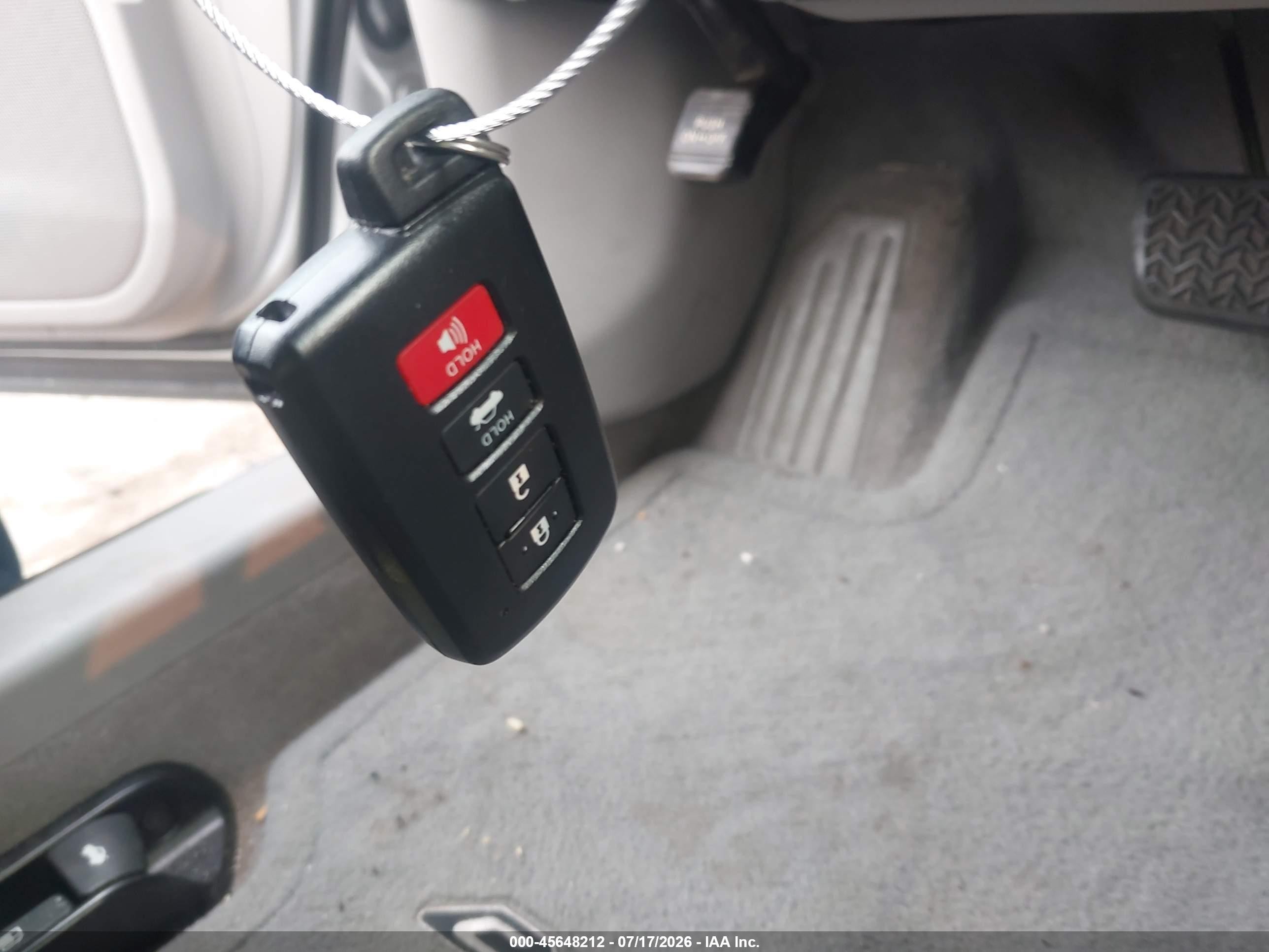 2014 Toyota Camry Xle Silver vin: 4T4BF1FK3ER338323