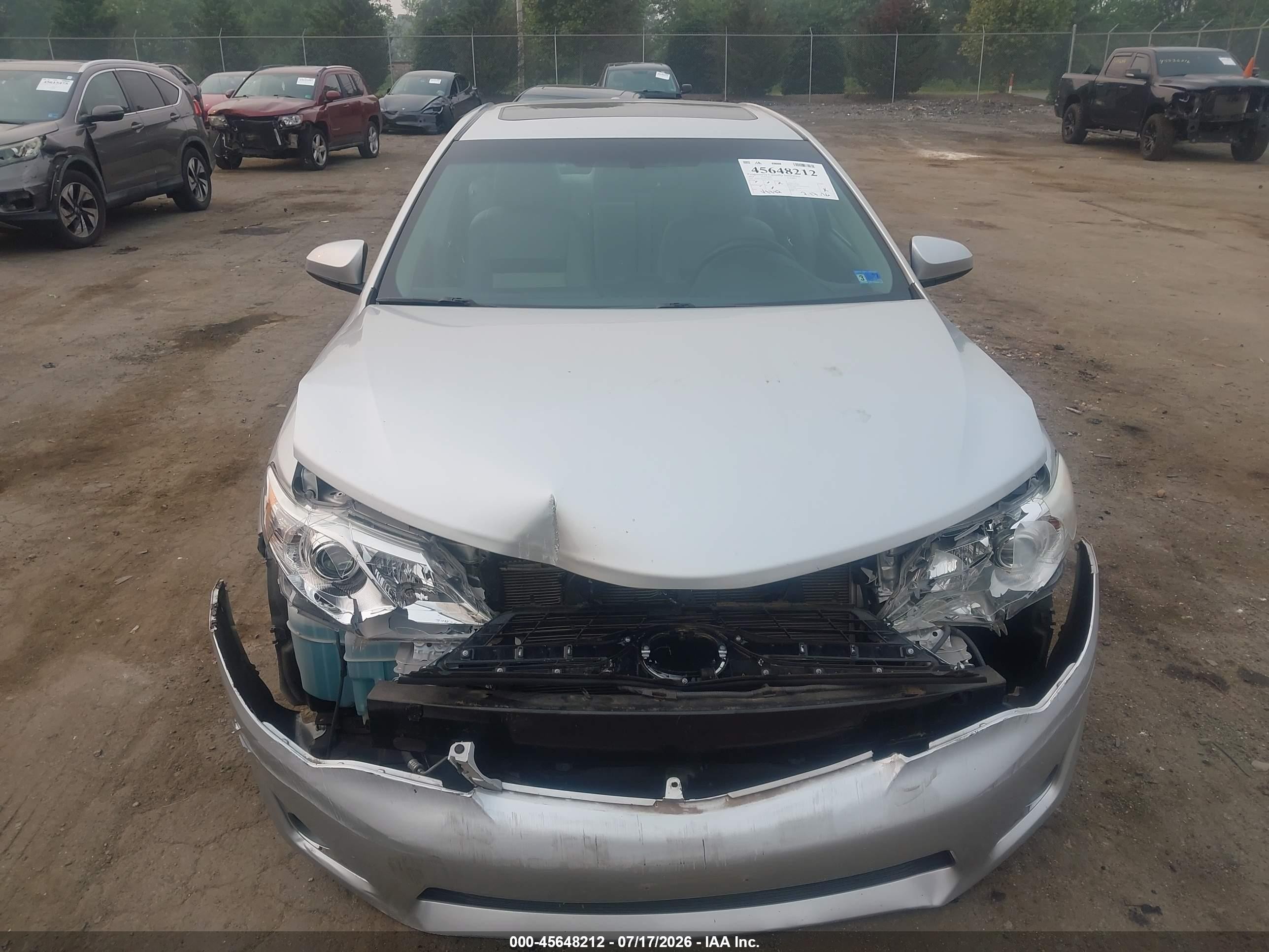 2014 Toyota Camry Xle Silver vin: 4T4BF1FK3ER338323