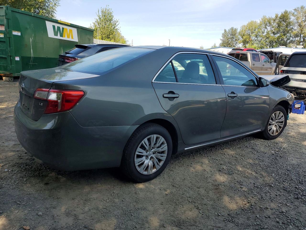 2014 Toyota Camry Le Gray vin: 4T4BF1FK3ER350844