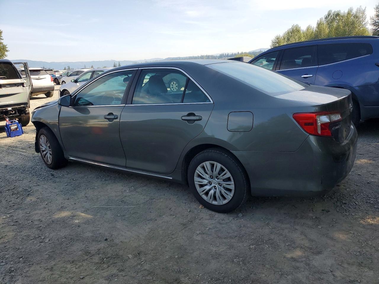 2014 Toyota Camry Le Gray vin: 4T4BF1FK3ER350844