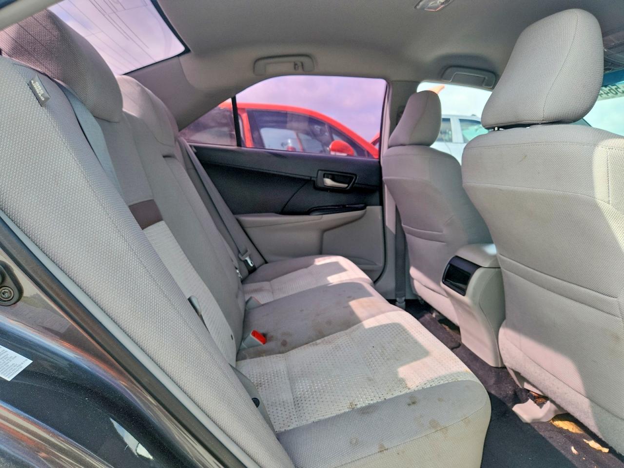 2014 Toyota Camry Le Gray vin: 4T4BF1FK3ER368924