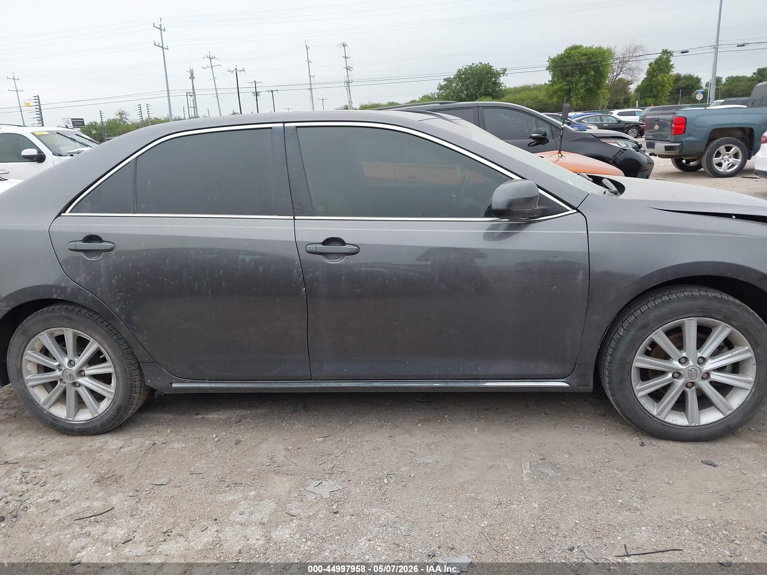 2014 Toyota Camry Xle Gray vin: 4T4BF1FK3ER378482