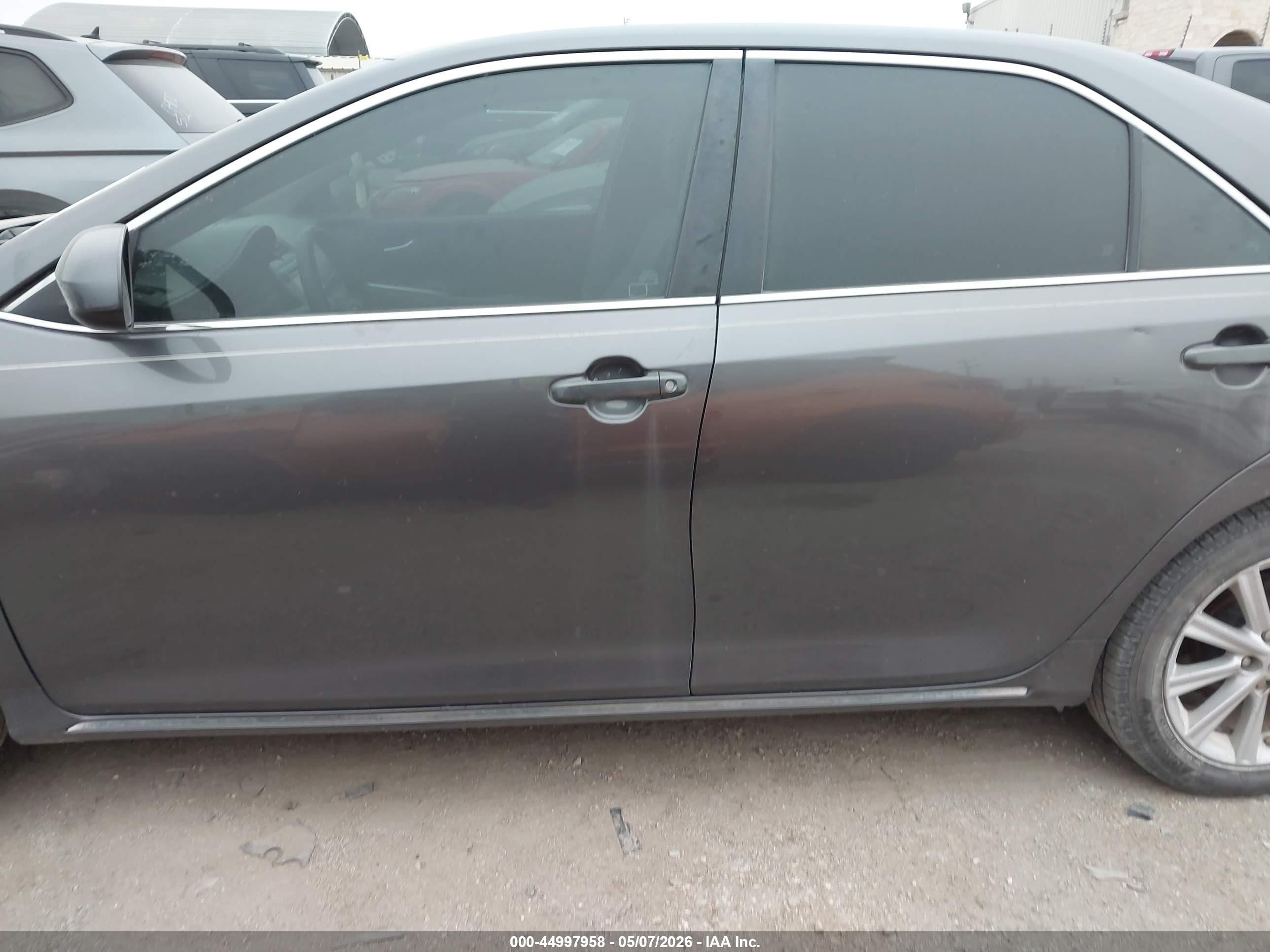 2014 Toyota Camry Xle Gray vin: 4T4BF1FK3ER378482