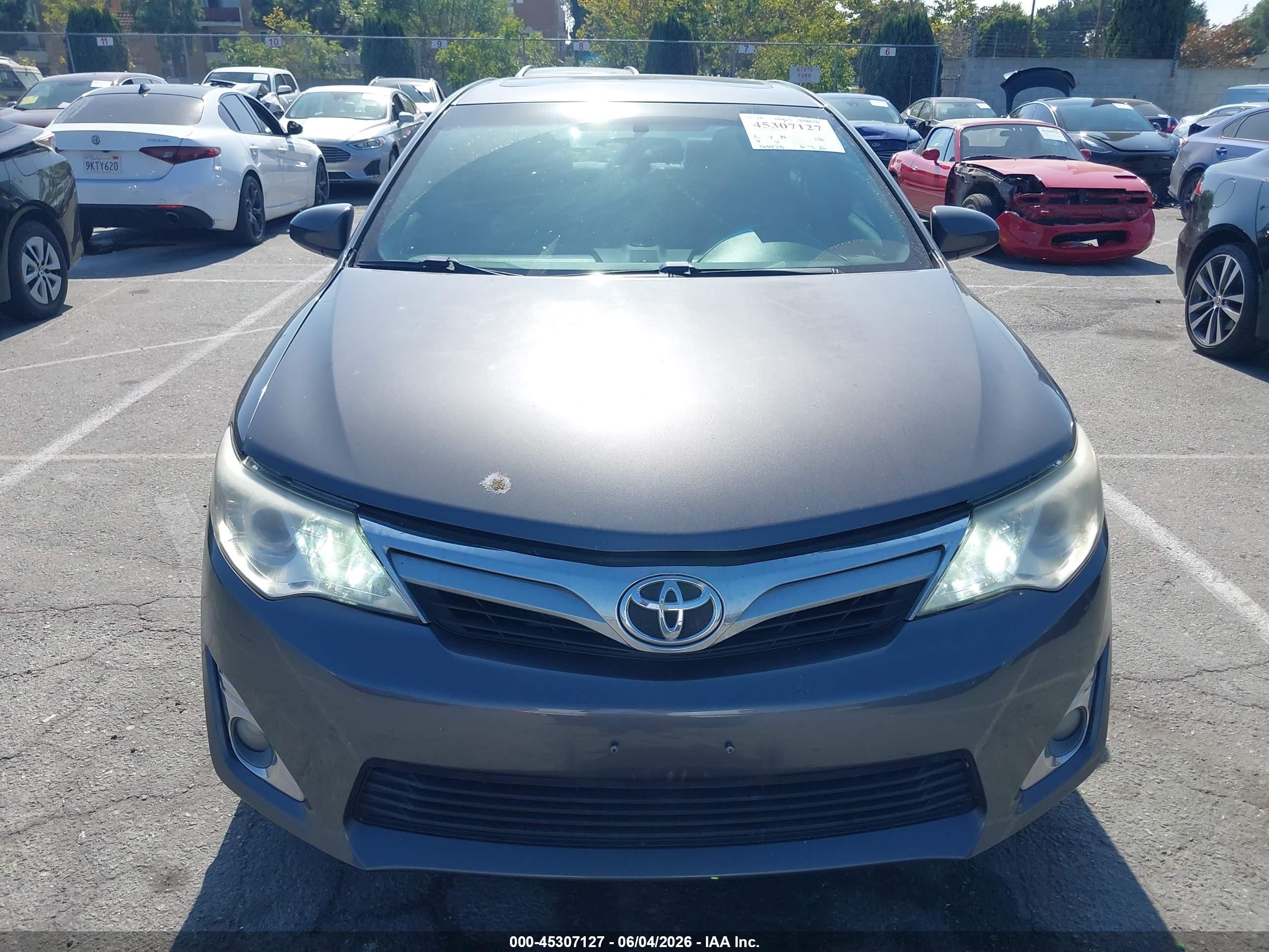 2014 Toyota Camry Xle Gray vin: 4T4BF1FK3ER384895