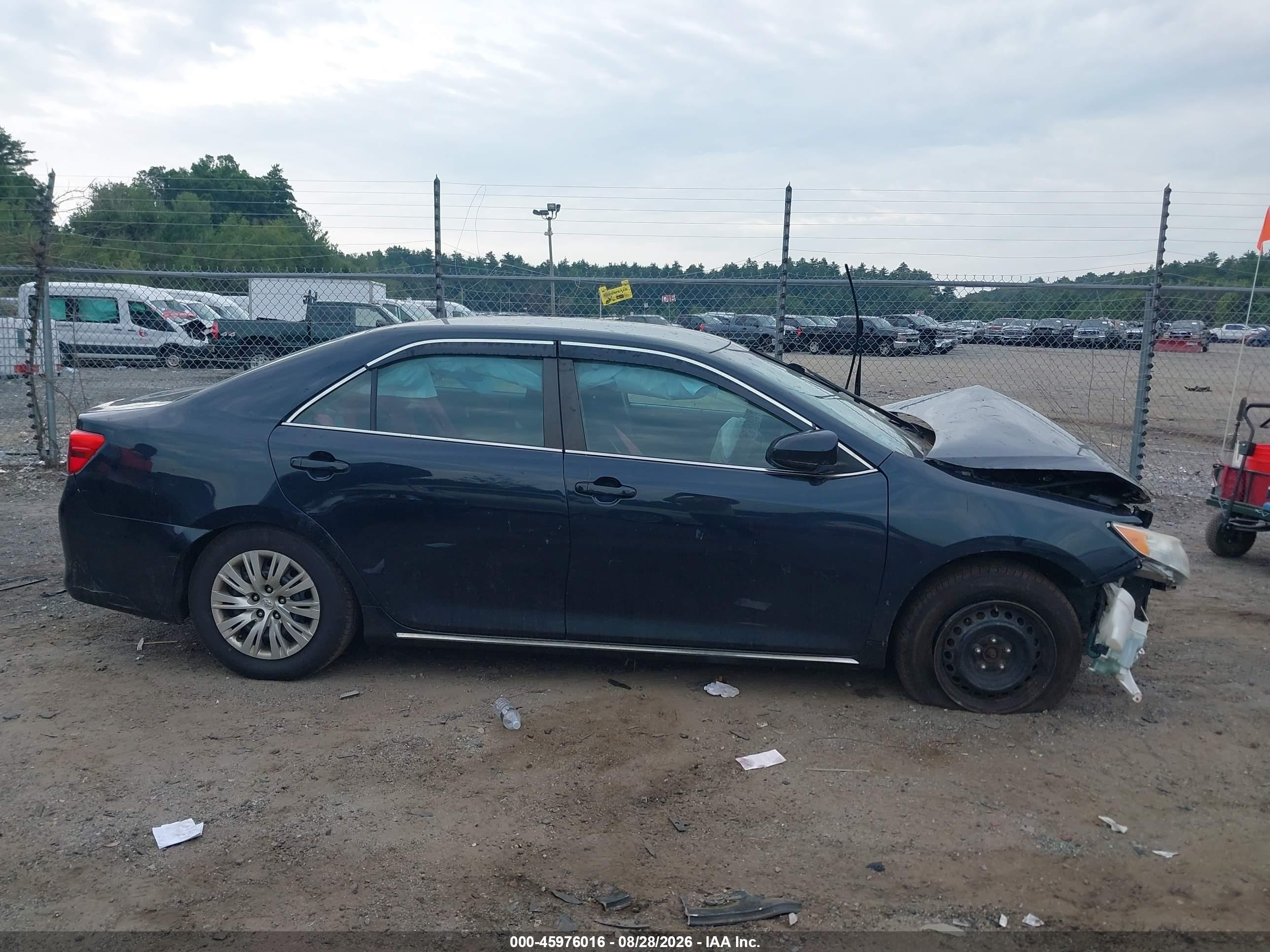 2014 Toyota Camry Le Black vin: 4T4BF1FK3ER386016