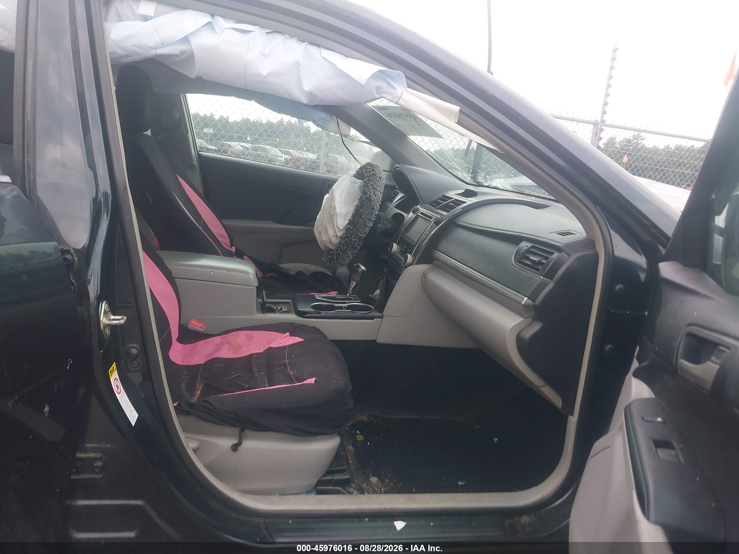 2014 Toyota Camry Le Black vin: 4T4BF1FK3ER386016