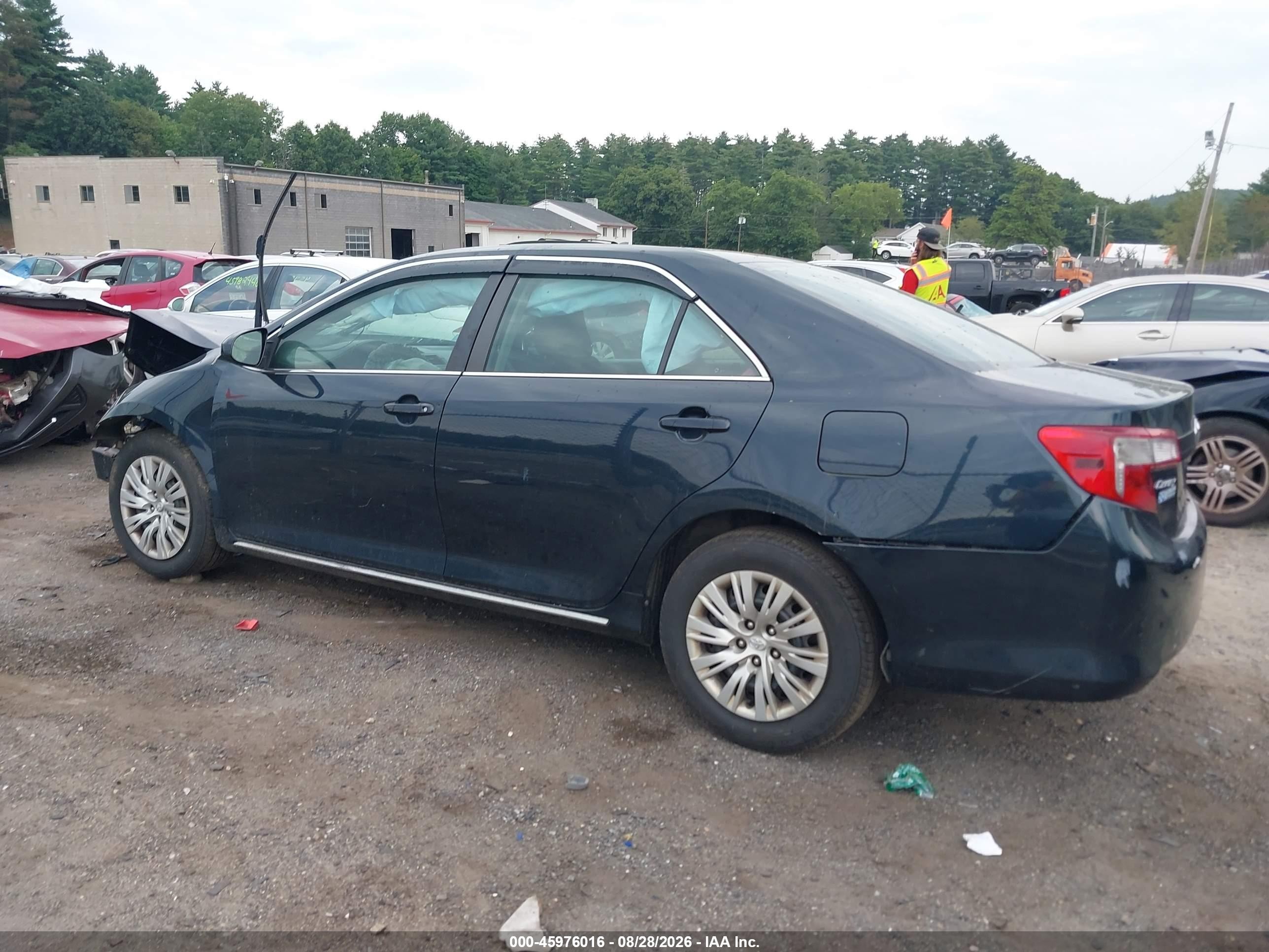 2014 Toyota Camry Le Black vin: 4T4BF1FK3ER386016
