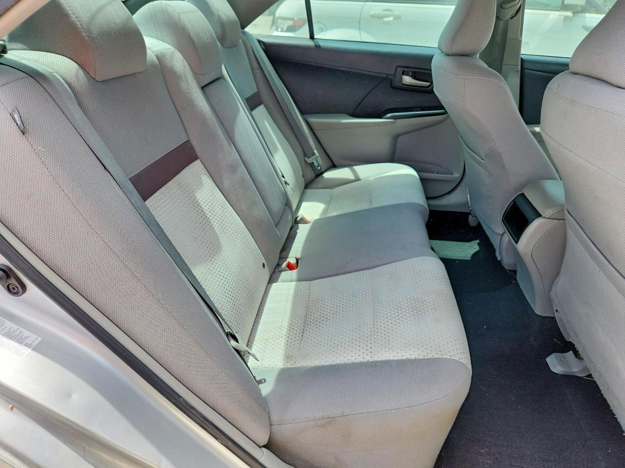 2014 Toyota Camry Le Silver vin: 4T4BF1FK3ER387635