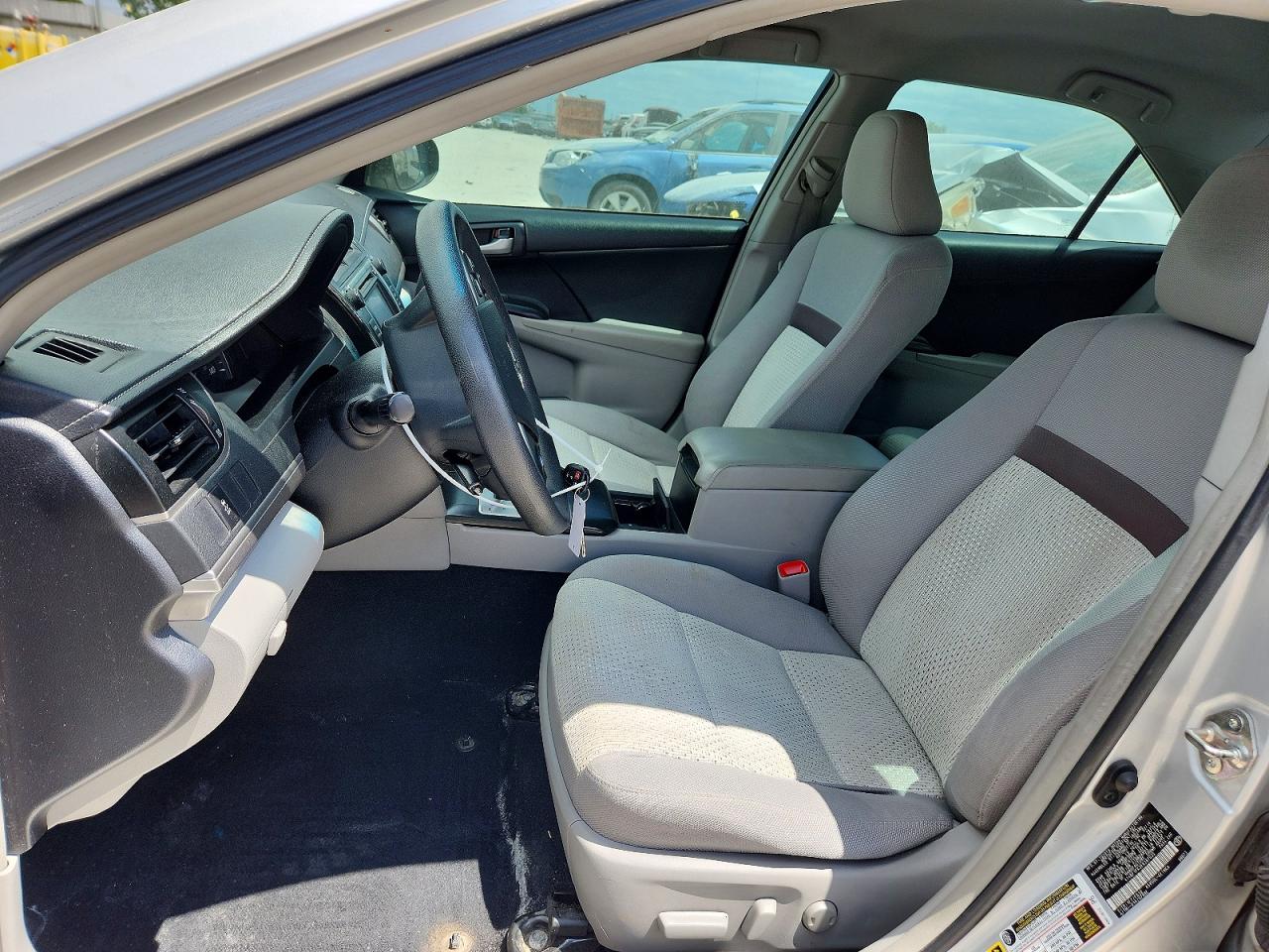 2014 Toyota Camry Le Silver vin: 4T4BF1FK3ER387635