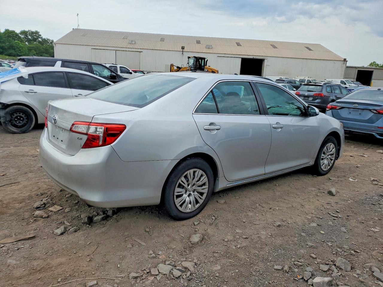 2014 Toyota Camry Le Silver vin: 4T4BF1FK3ER404885
