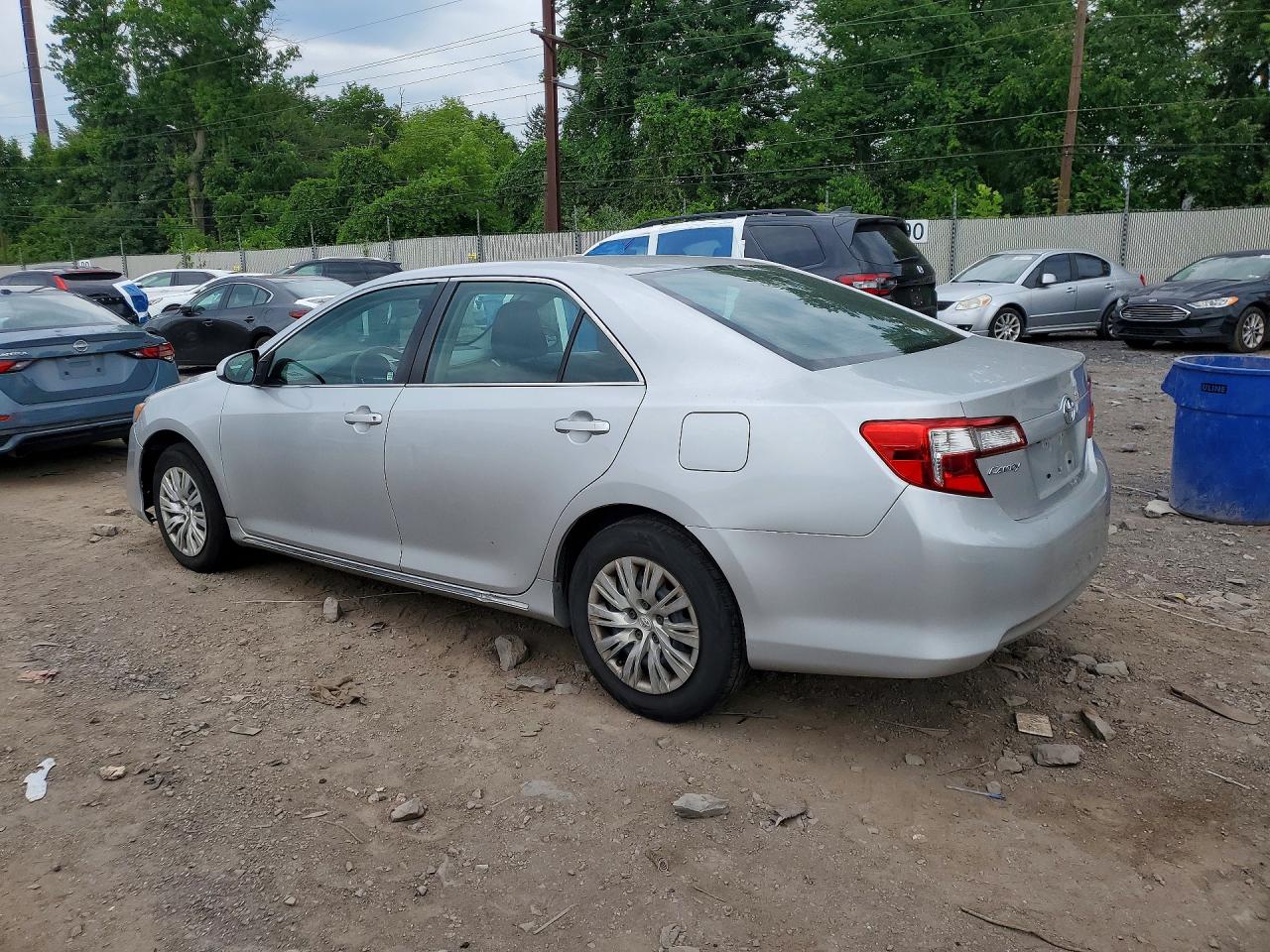 2014 Toyota Camry Le Silver vin: 4T4BF1FK3ER404885