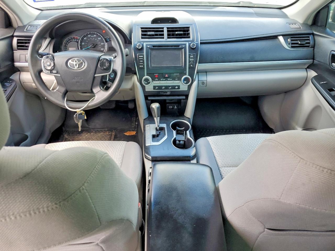 2014 Toyota Camry Le Silver vin: 4T4BF1FK3ER404918