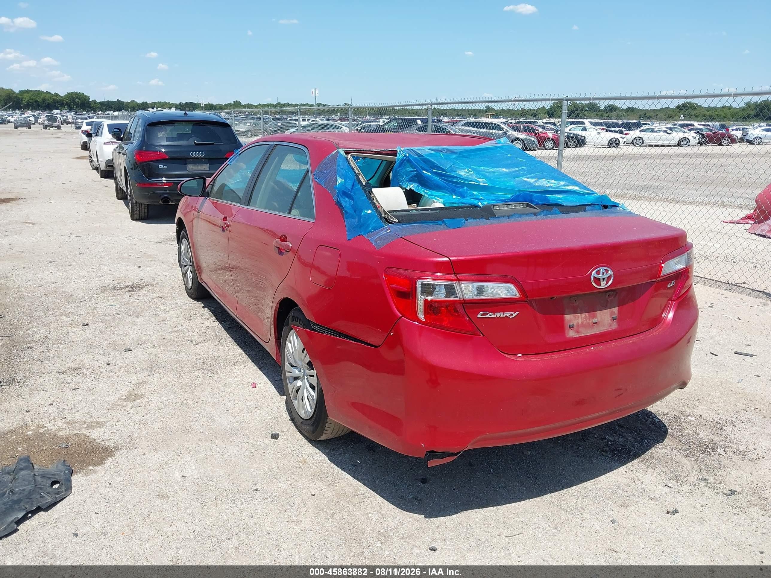 2014 Toyota Camry Le Red vin: 4T4BF1FK3ER407091