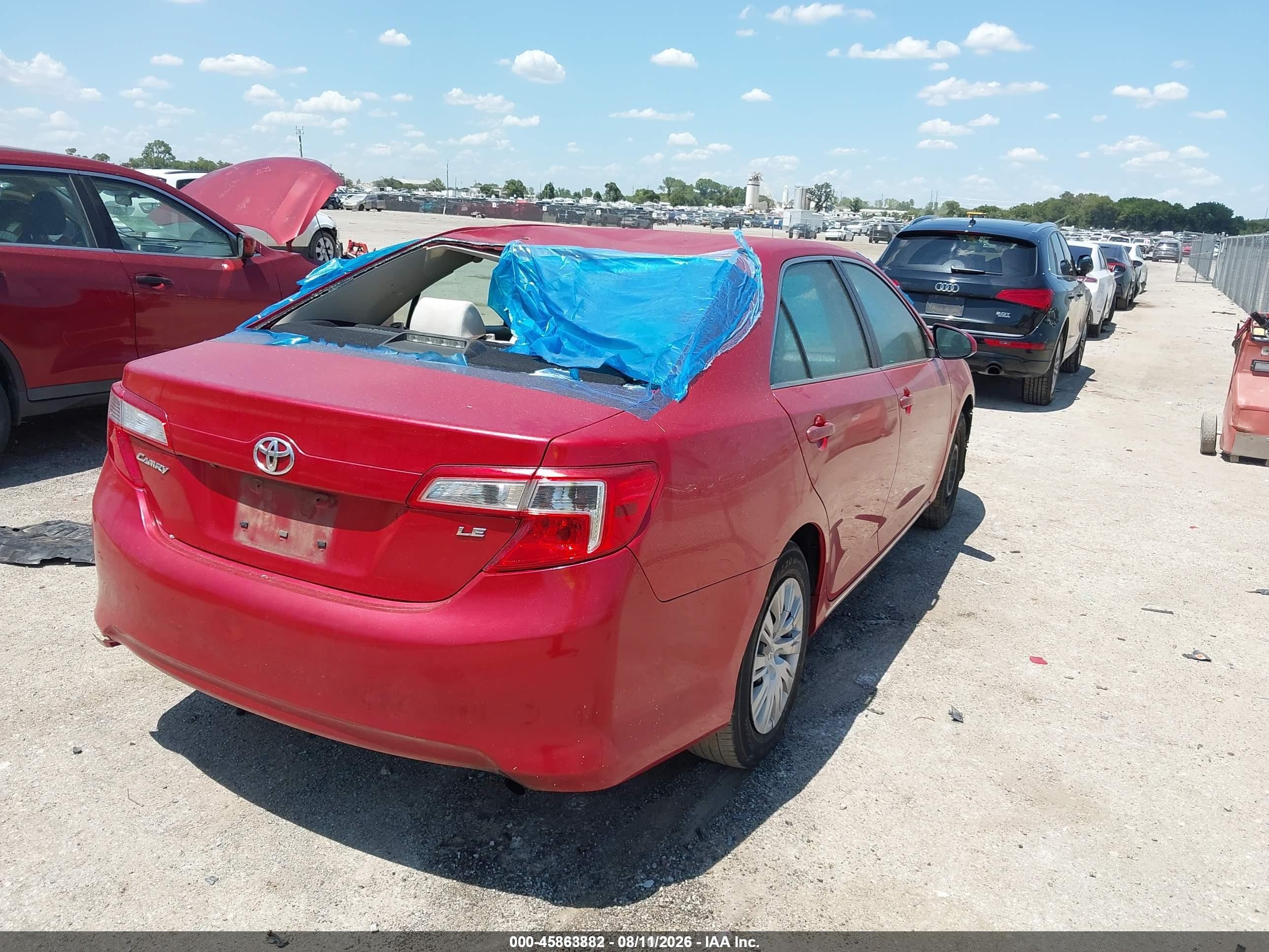 2014 Toyota Camry Le Red vin: 4T4BF1FK3ER407091