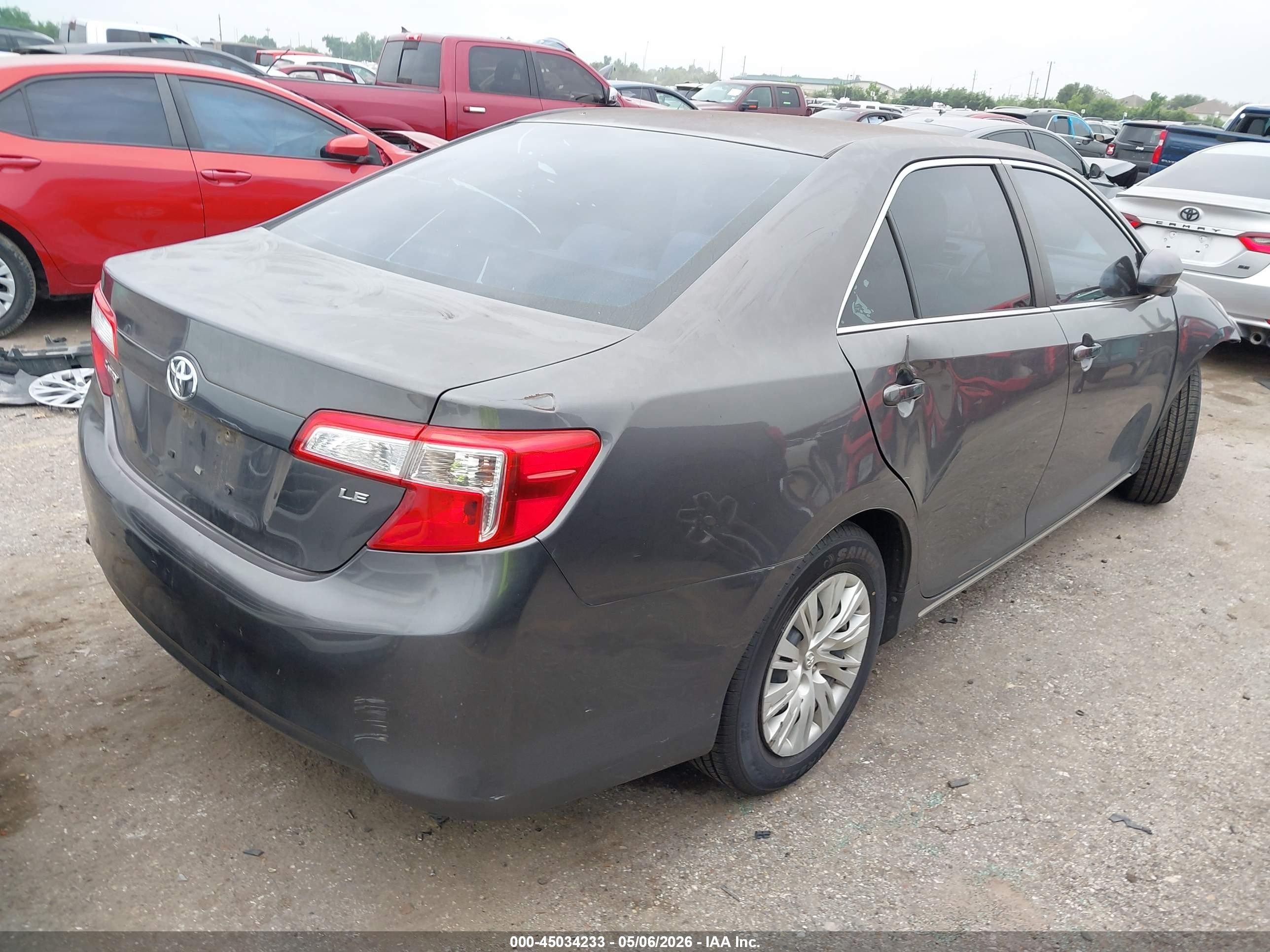 2014 Toyota Camry Le Gray vin: 4T4BF1FK3ER407642