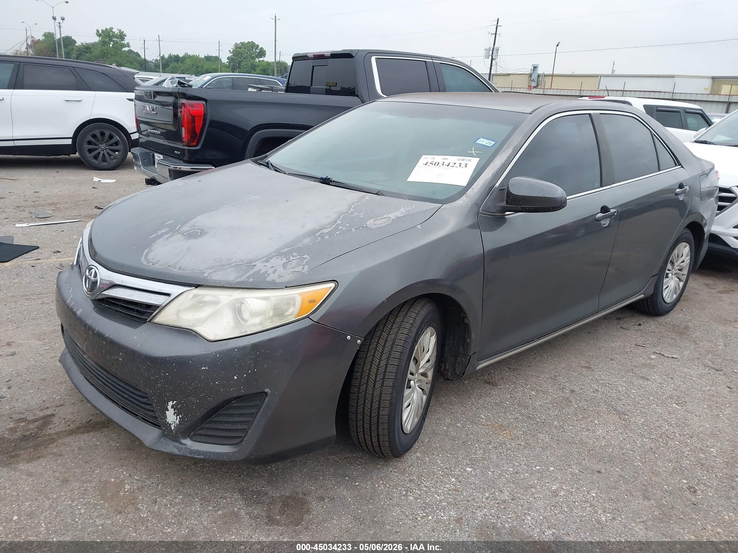 2014 Toyota Camry Le Gray vin: 4T4BF1FK3ER407642