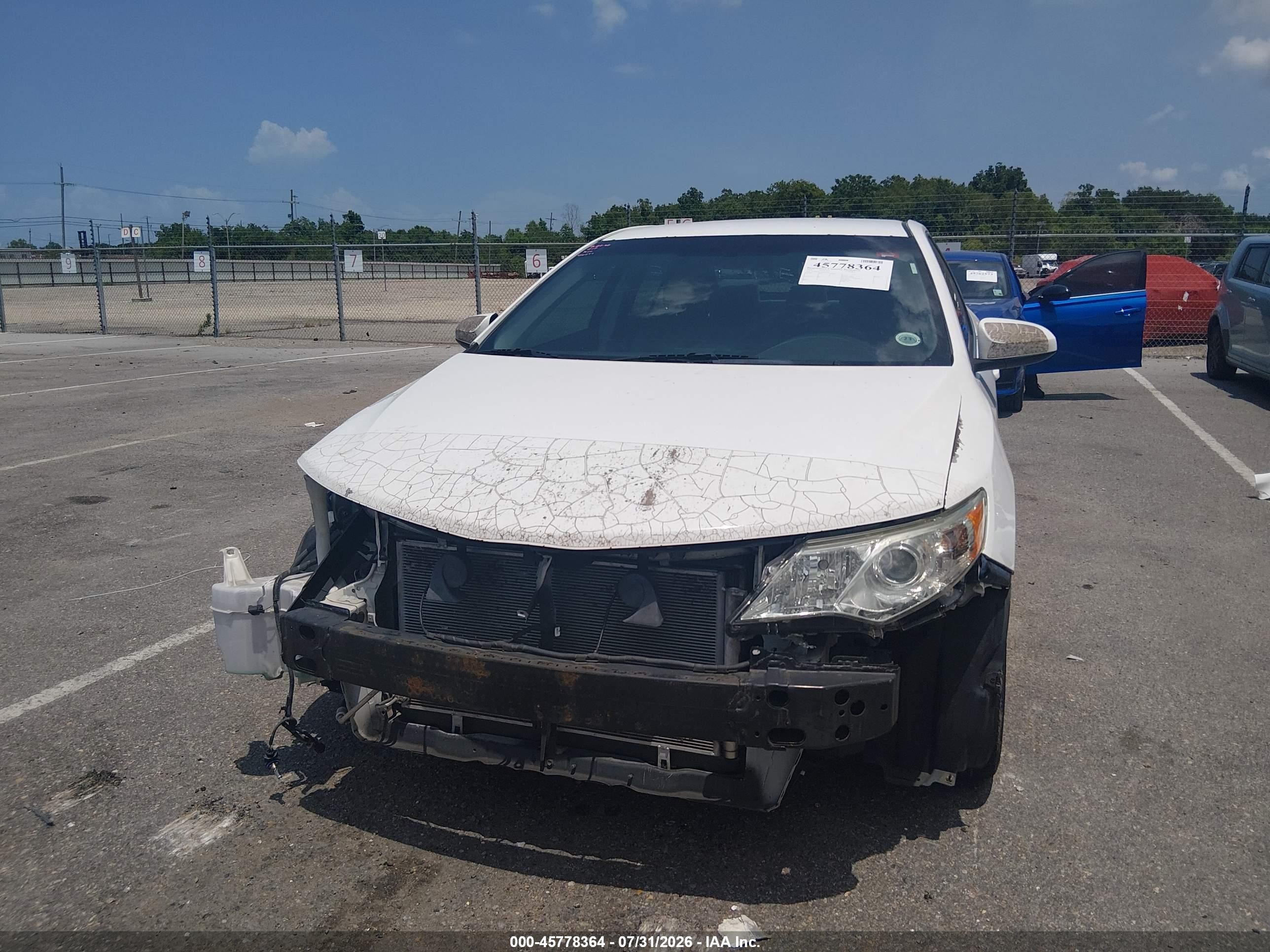 2014 Toyota Camry Le Белый vin: 4T4BF1FK3ER410377